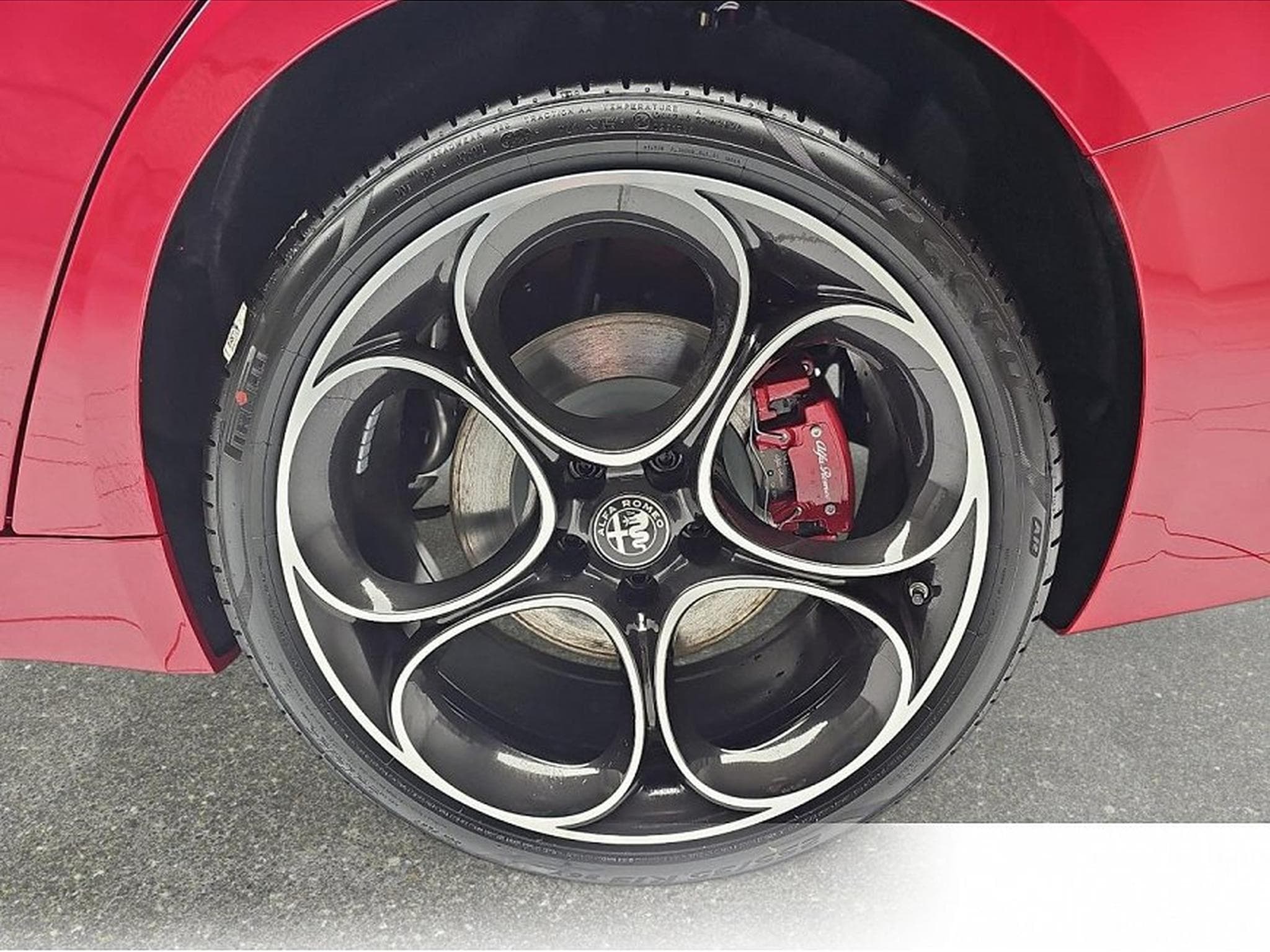 Alfa-Romeo Giulia (2026) - Photo 5