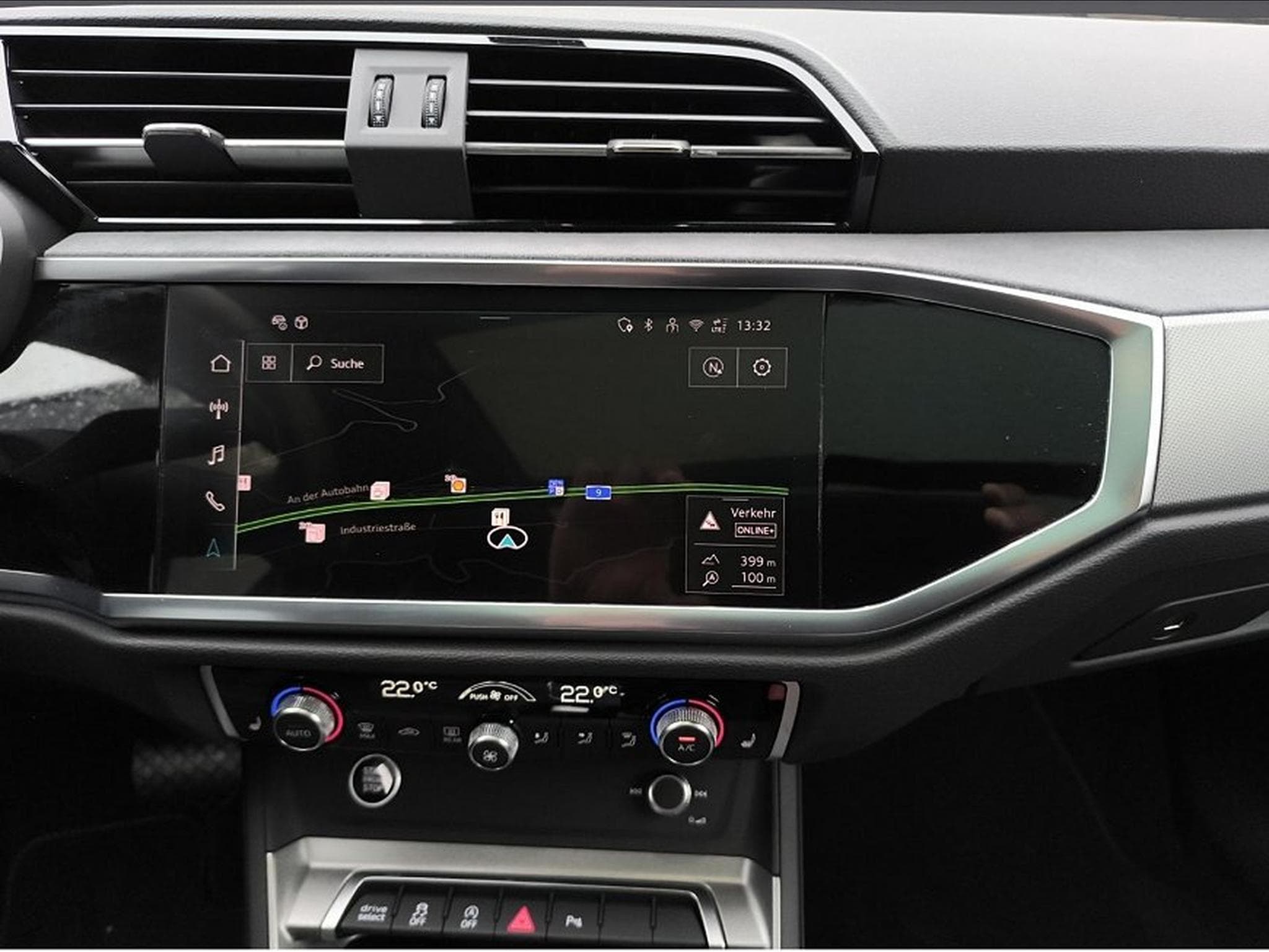 Audi Q3 (2025) - Photo 16