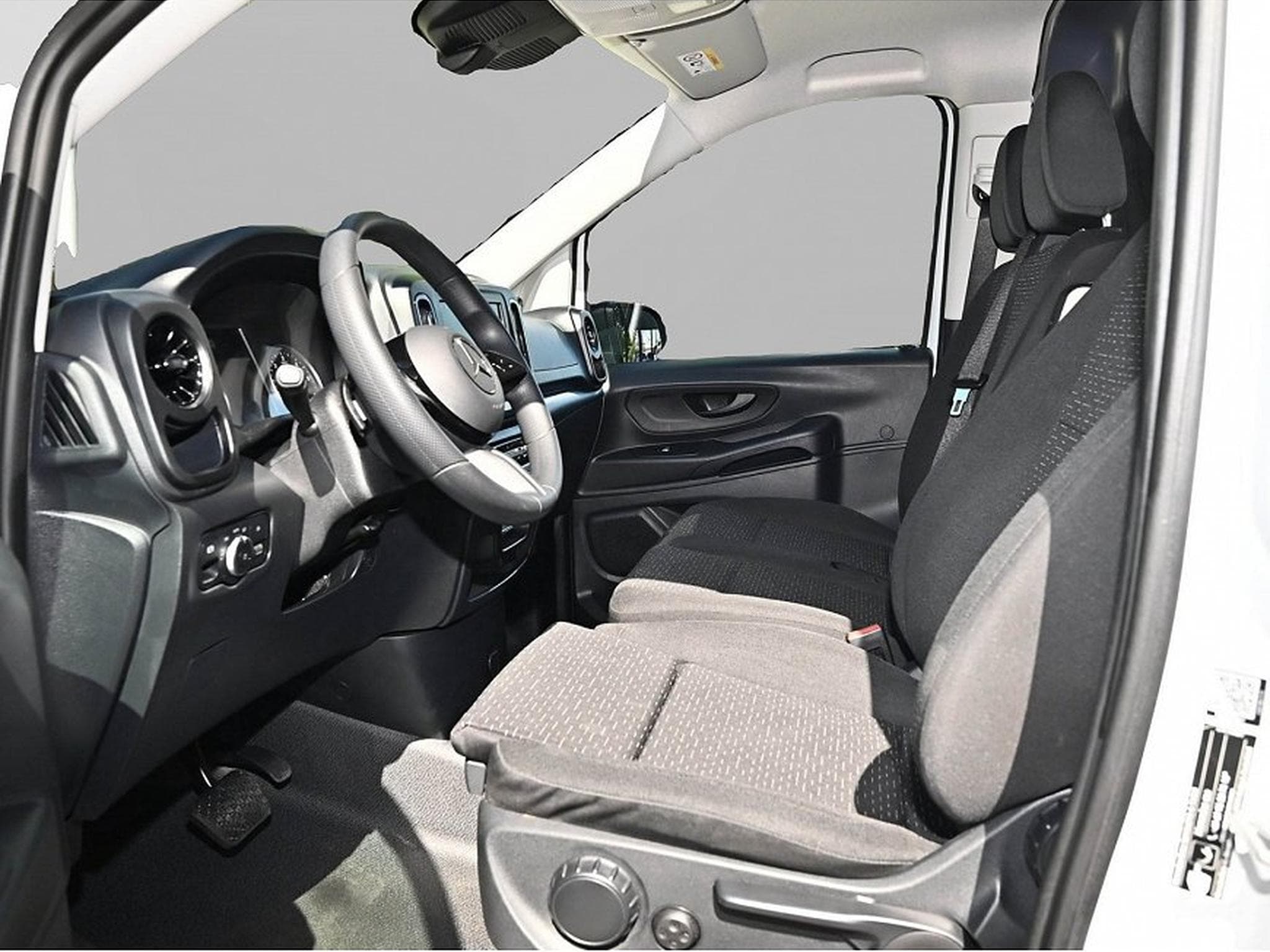 Mercedes Vito (2026) - Photo 5