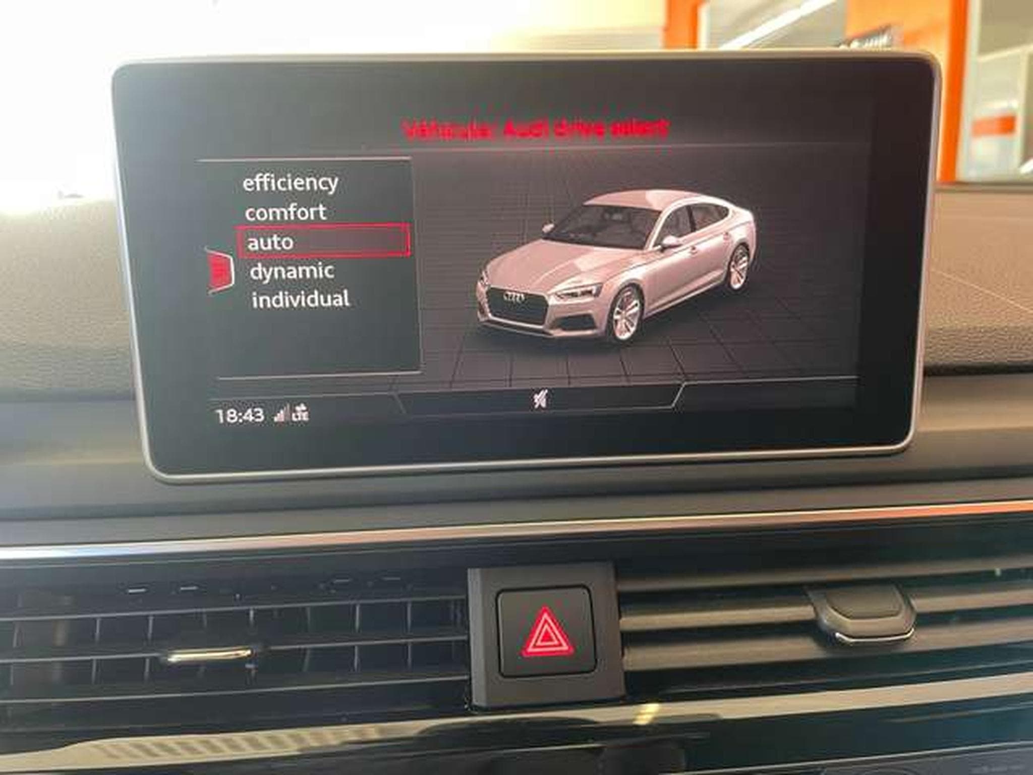 Audi A5 Sportback 40 TDI S Line - GARANTIE JUSQU'A 48 MOIS (2020) - Photo 18