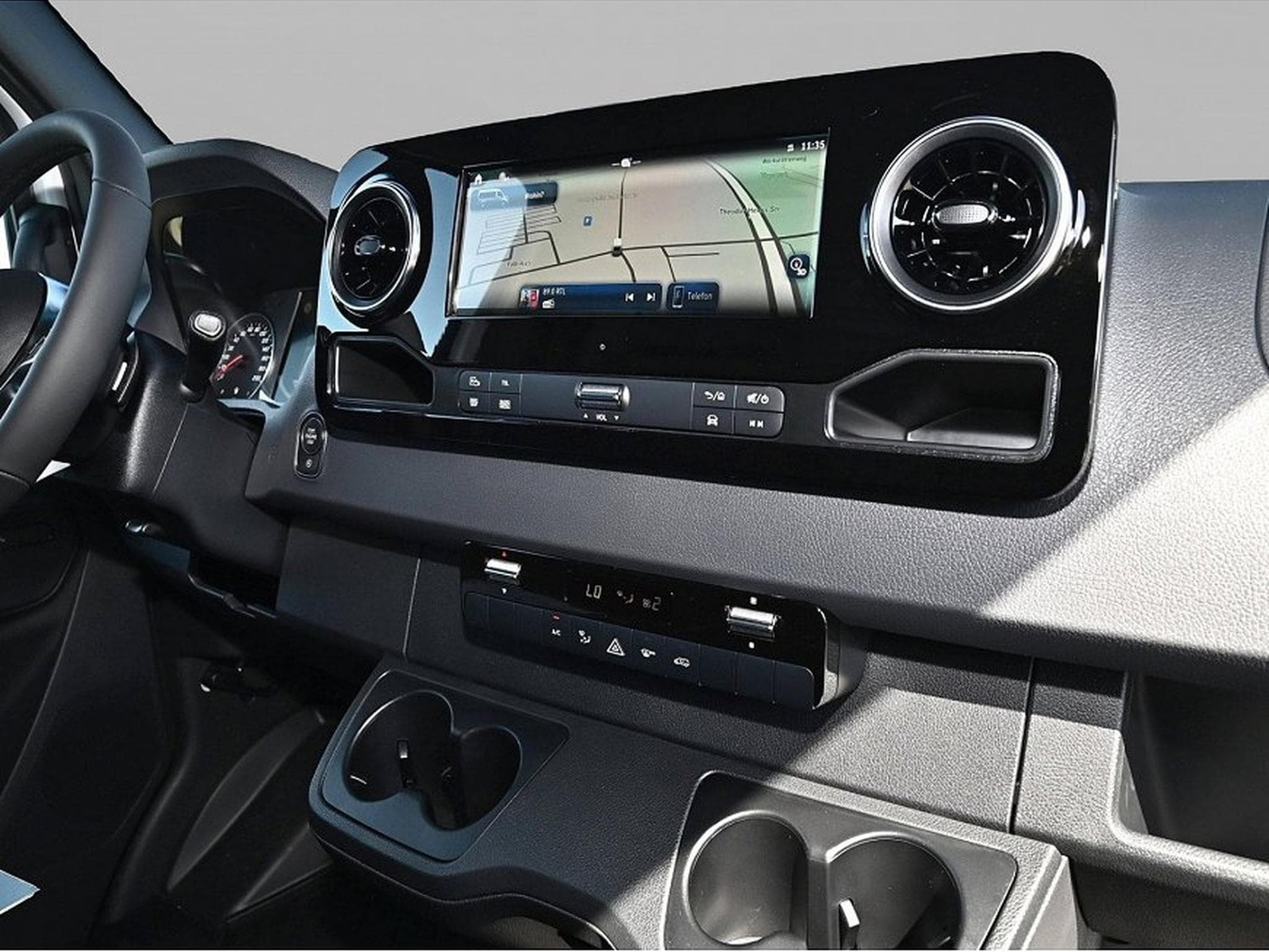 Mercedes Sprinter (2026) - Photo 4