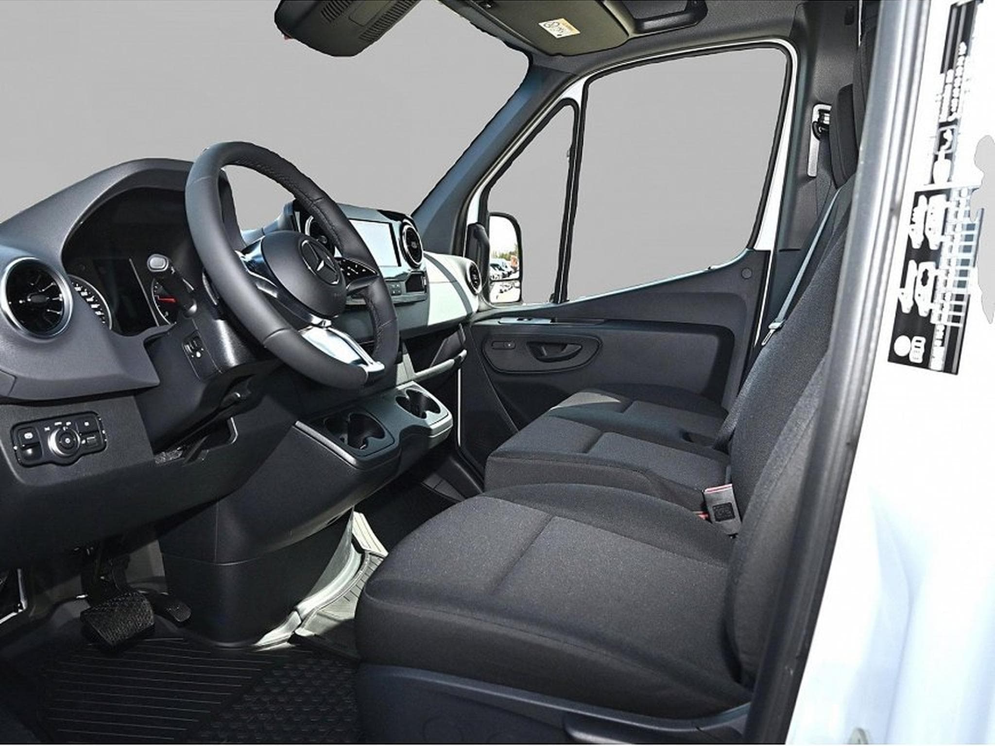 Mercedes Sprinter (2026) - Photo 5