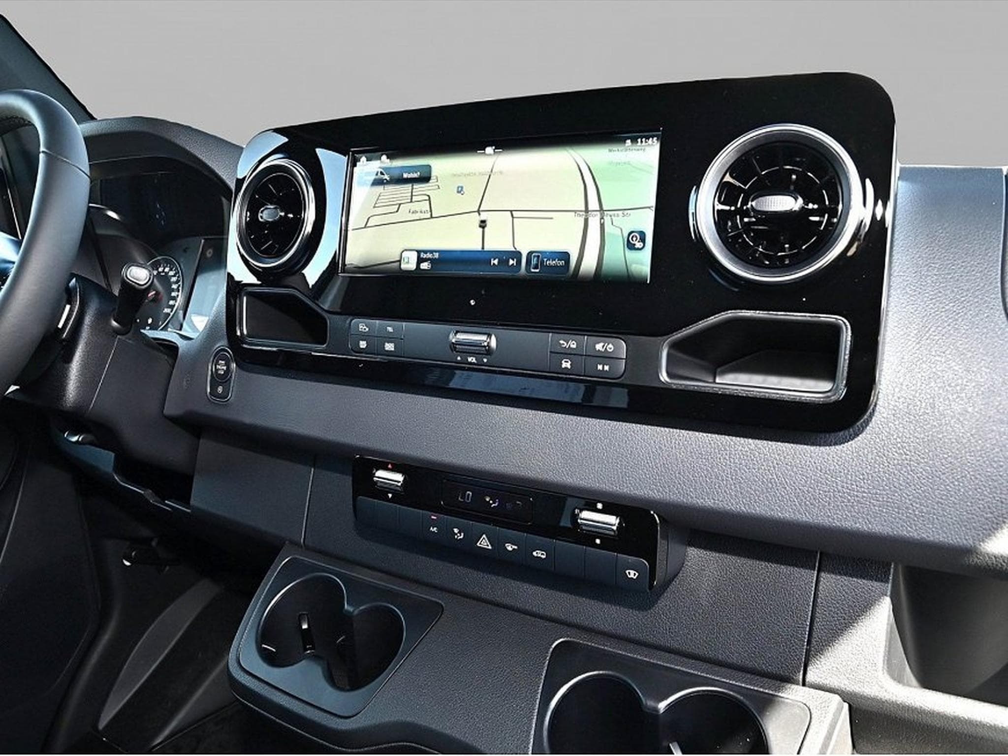 Mercedes Sprinter (2026) - Photo 4