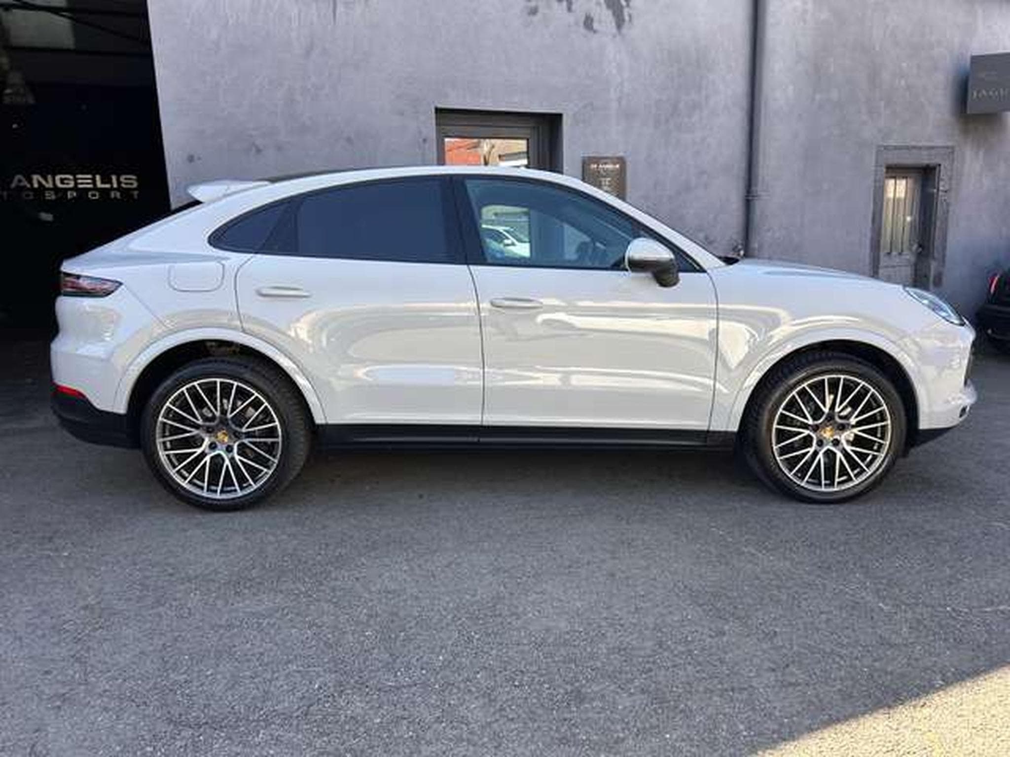 Porsche Cayenne 3.0 V6 340 (2021) - Photo 10