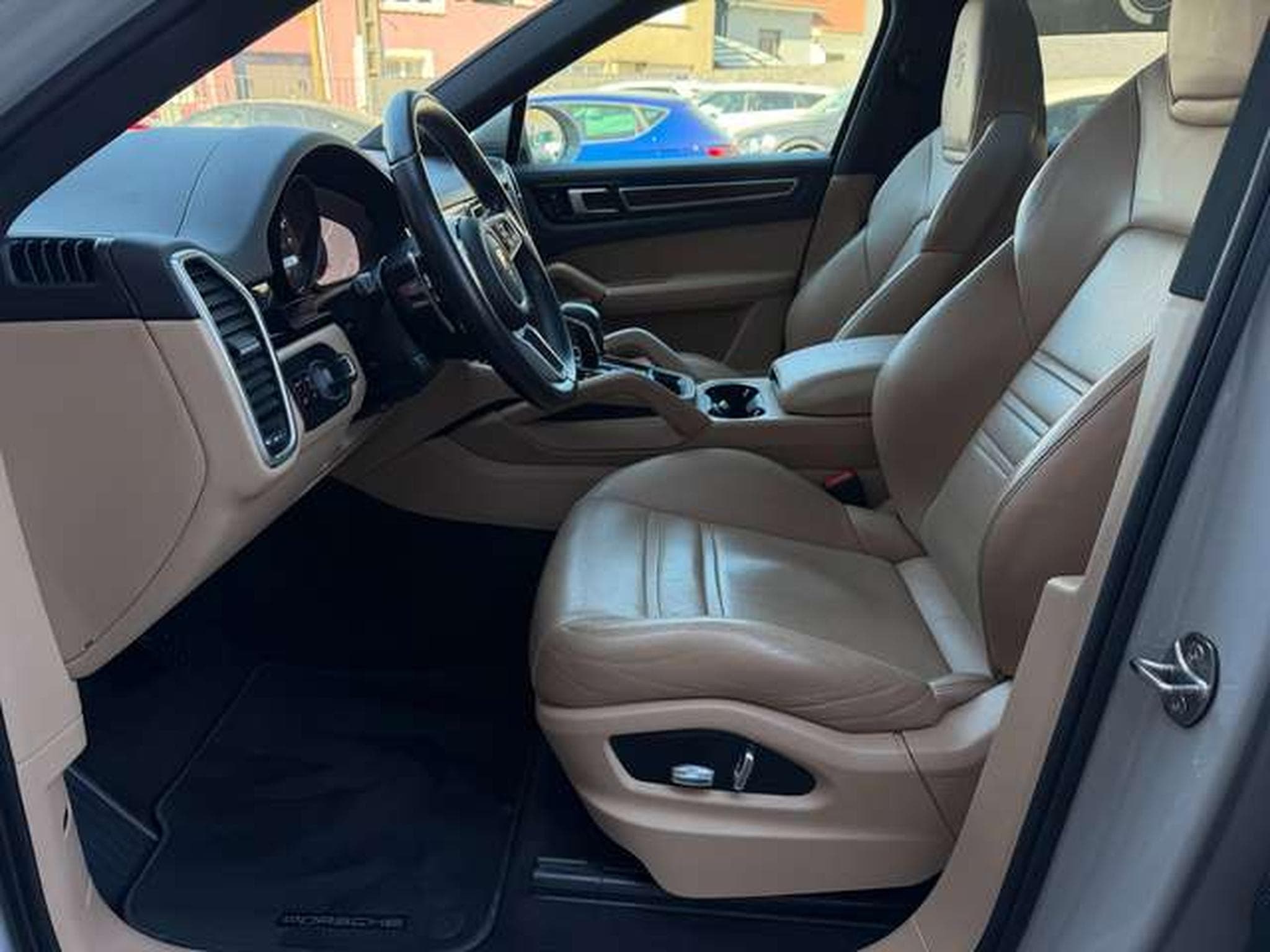 Porsche Cayenne 3.0 V6 340 (2021) - Photo 13