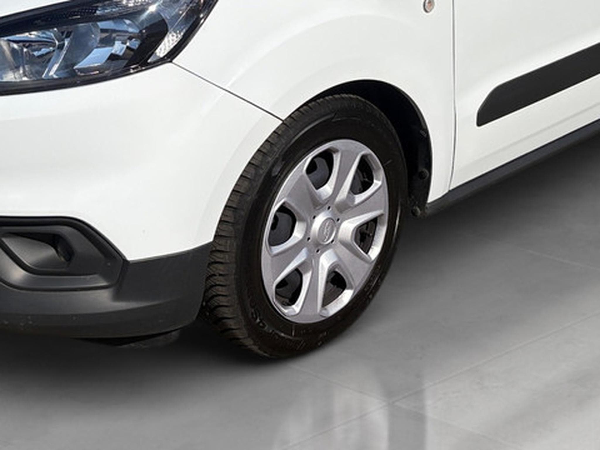 Ford Transit 1.0 EcoBoost 74kW L1 Ambiente (2024) - Foto 18