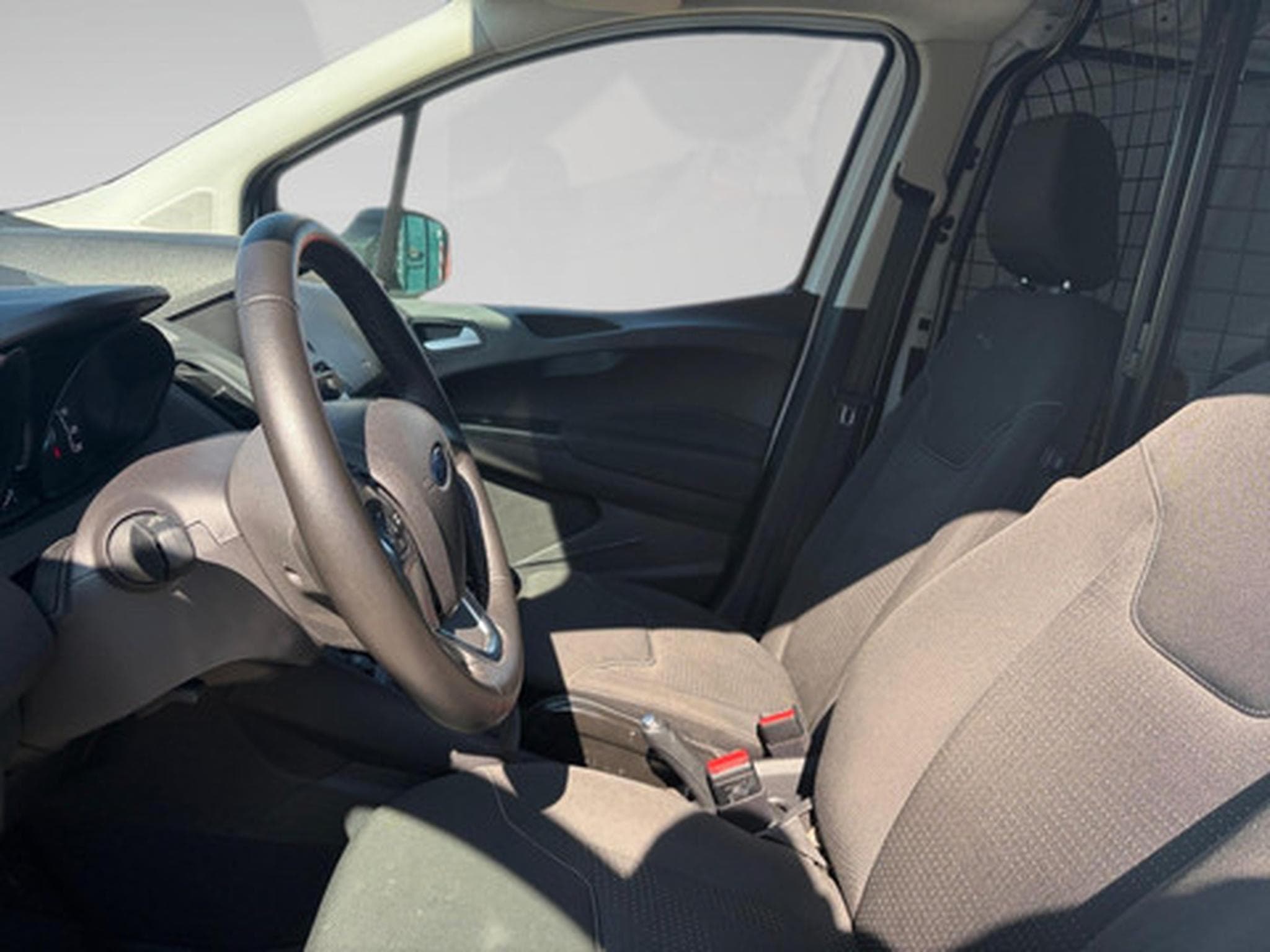 Ford Transit 1.0 EcoBoost 74kW L1 Ambiente (2024) - Foto 4