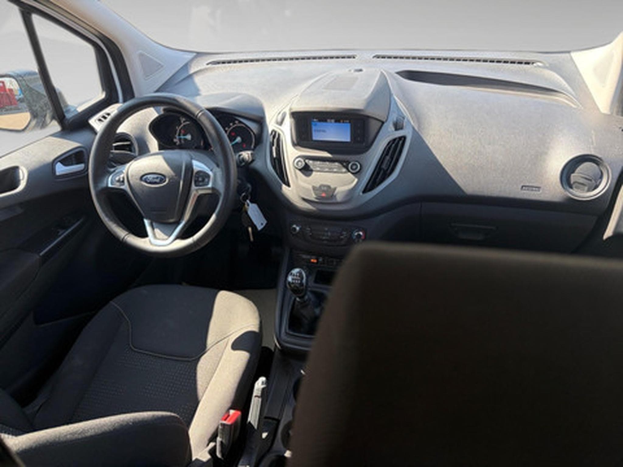Ford Transit 1.0 EcoBoost 74kW L1 Ambiente (2024) - Foto 5