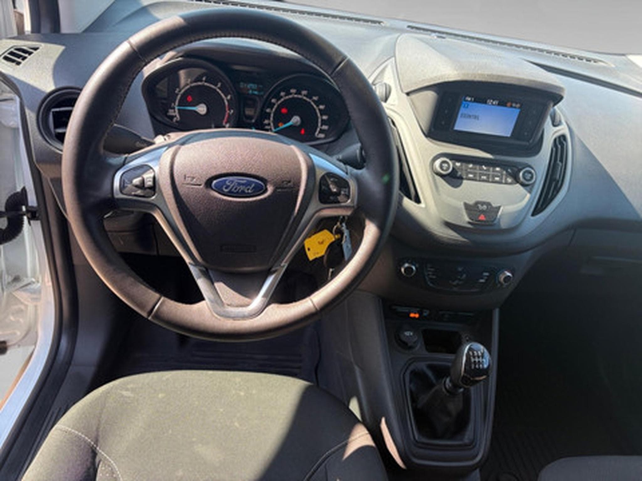 Ford Transit 1.0 EcoBoost 74kW L1 Ambiente (2024) - Foto 6
