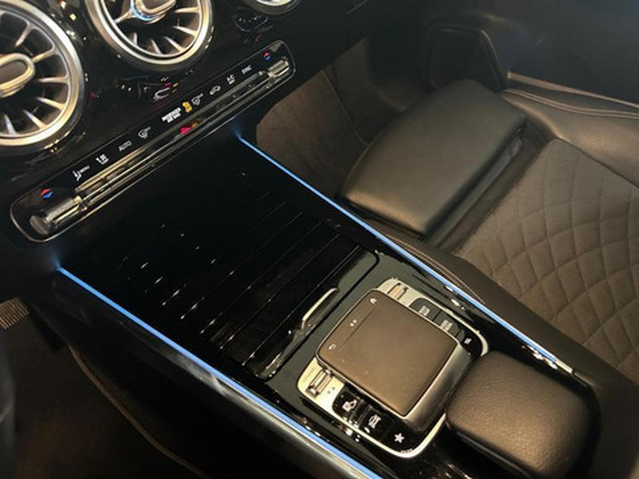 Mercedes GLB 200 GLB d (2021) - Photo 9
