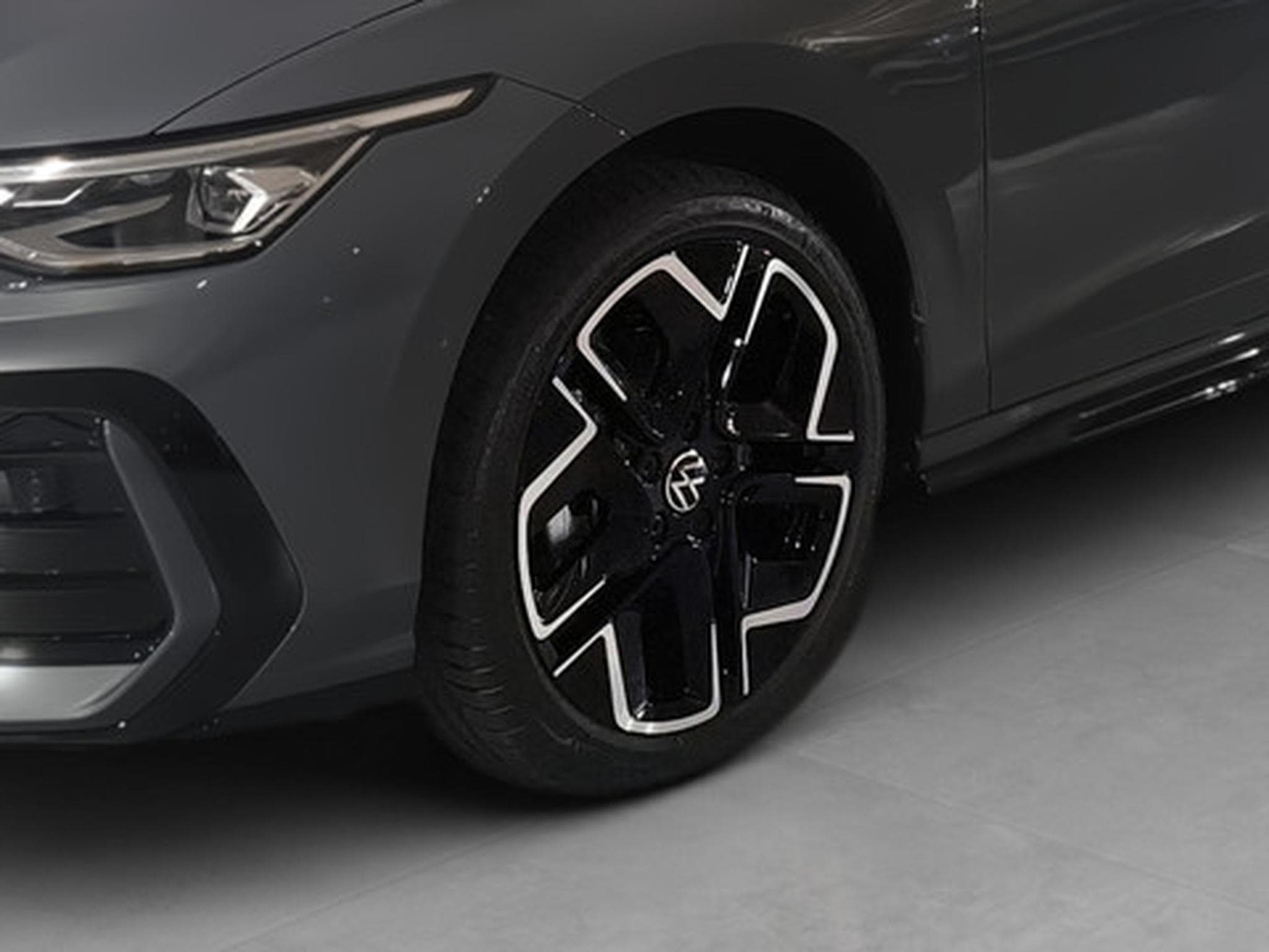 VW Golf Golf VIII R-Line (2025) - Photo 19