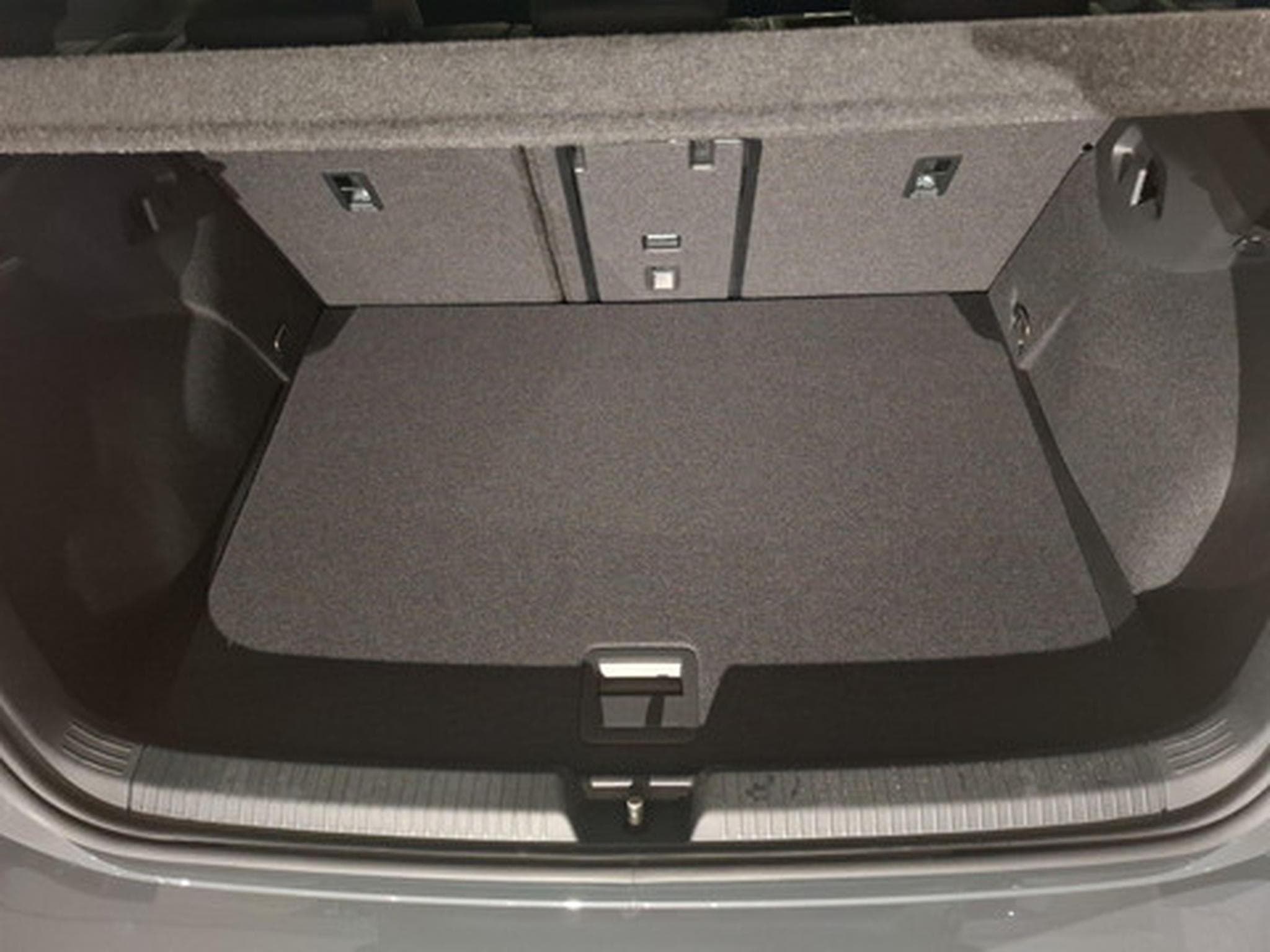 VW Golf Golf VIII R-Line (2025) - Photo 21