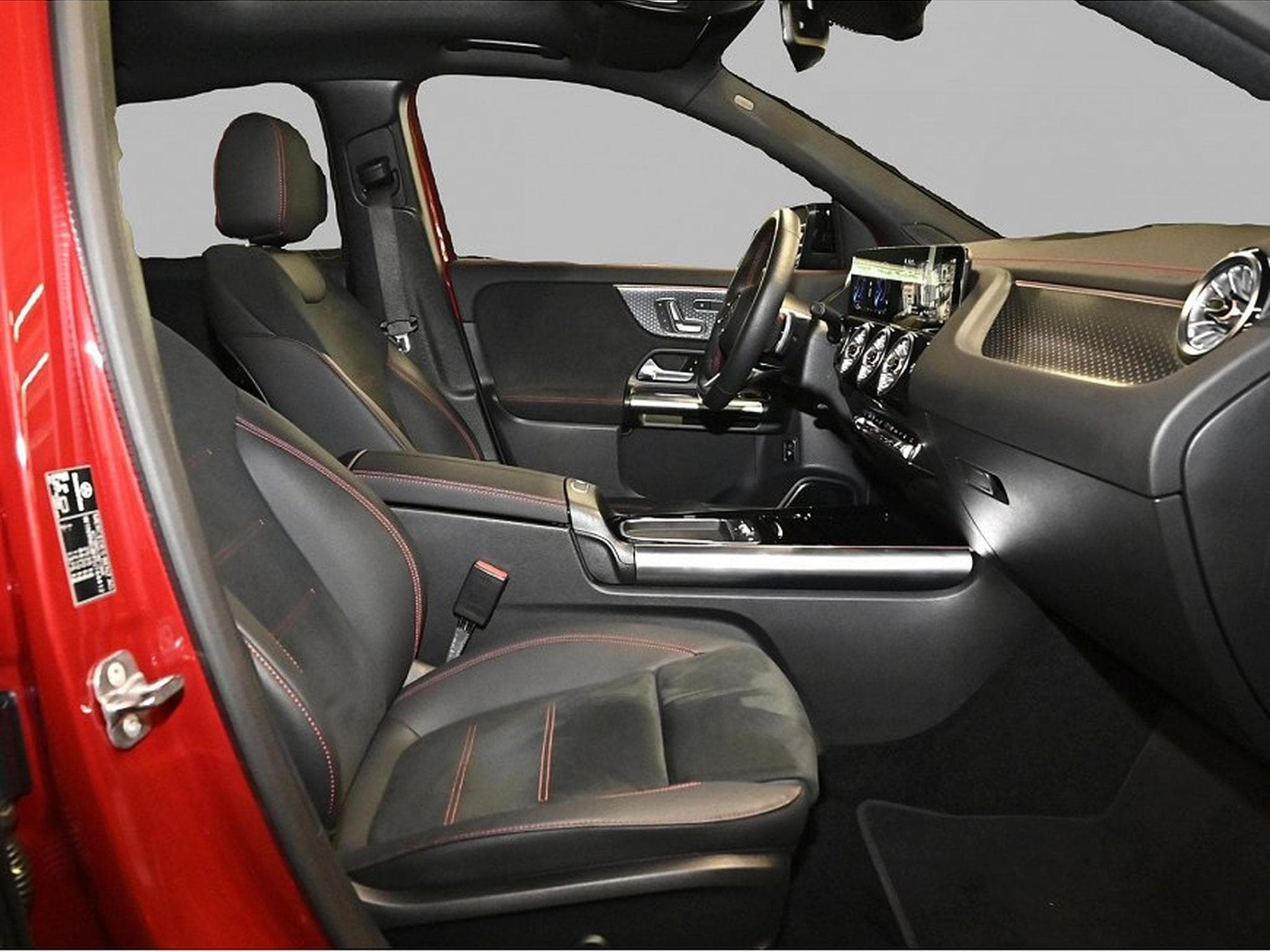 Mercedes EQA (2025) - Photo 2
