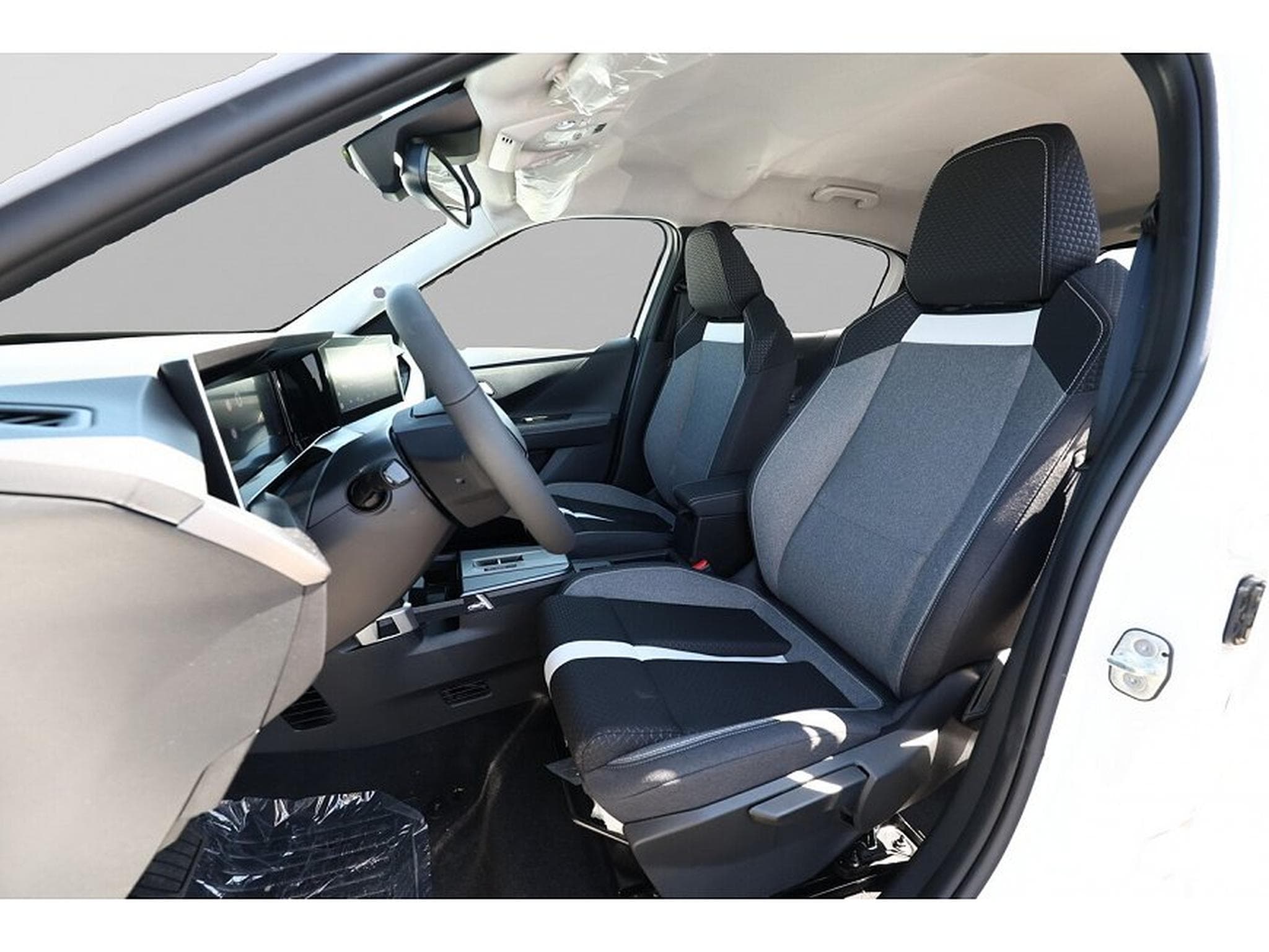 Opel Frontera (2025) - Photo 5