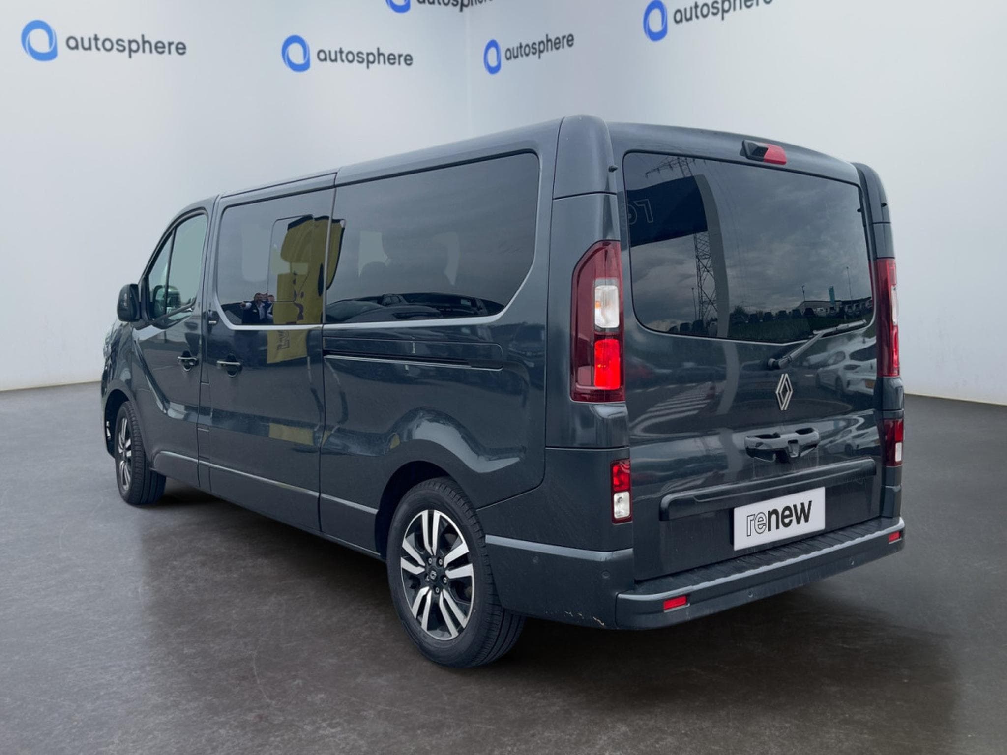 Renault Trafic 2.0 blue DCI 170 EDC Grand Spaceclass (2024) - Photo 4