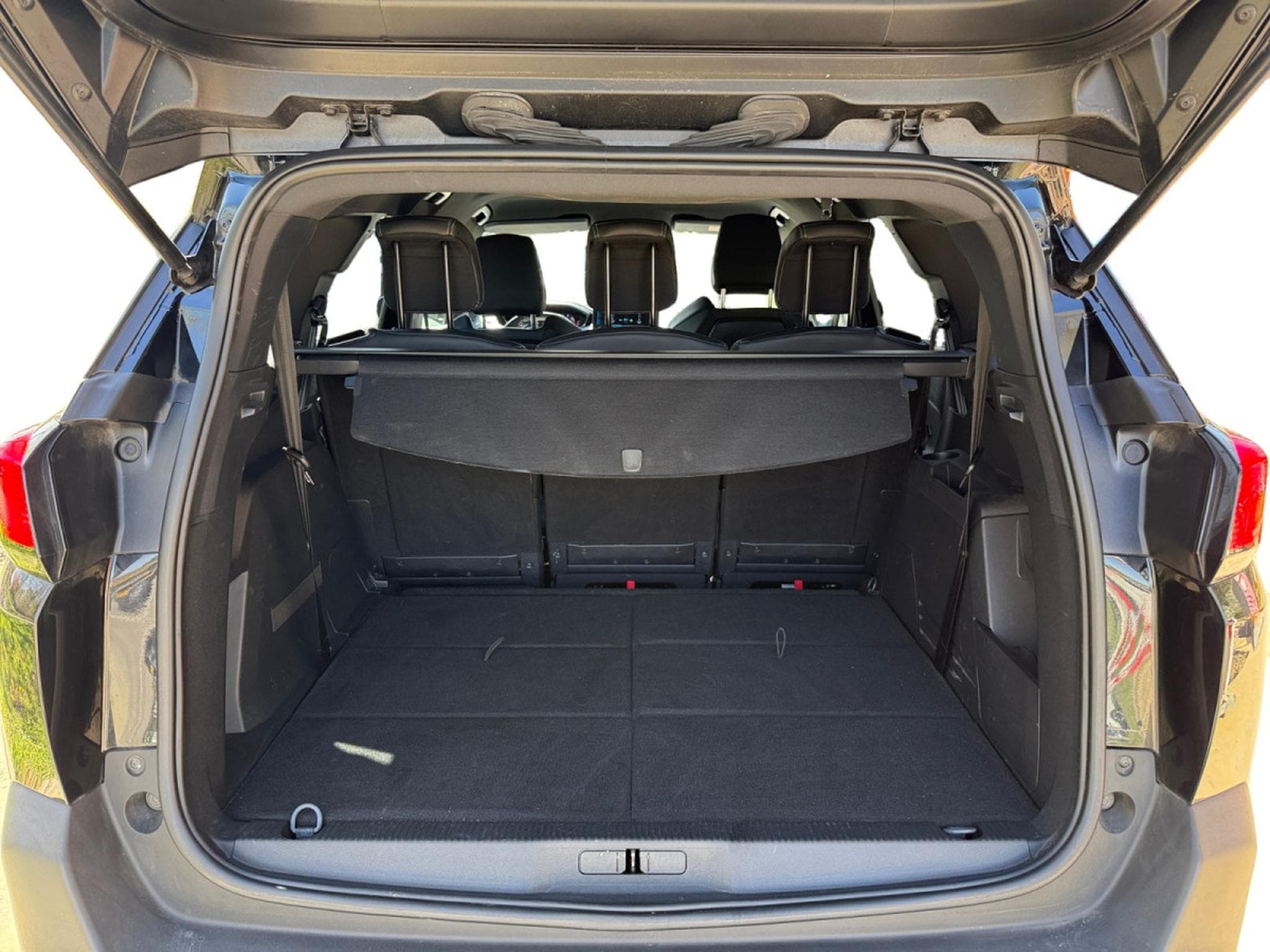 Peugeot 5008 1.5 BlueHDi Allure Pack (EU6.4) 7 PLACES (2023) - Photo 14