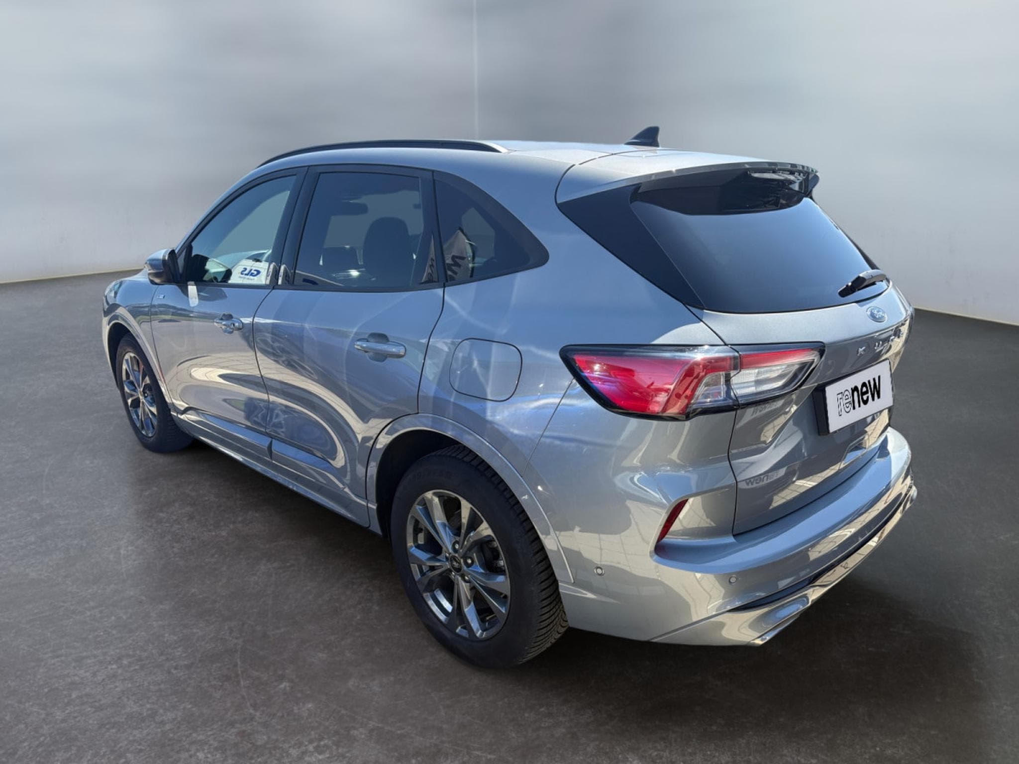 Ford Kuga 2.0 TDCI  fwd Auto ST-LINE X (2023) - Foto 4
