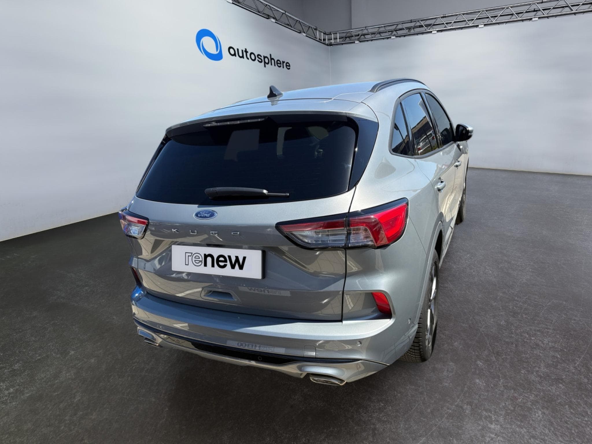 Ford Kuga 2.0 TDCI  fwd Auto ST-LINE X (2023) - Foto 5