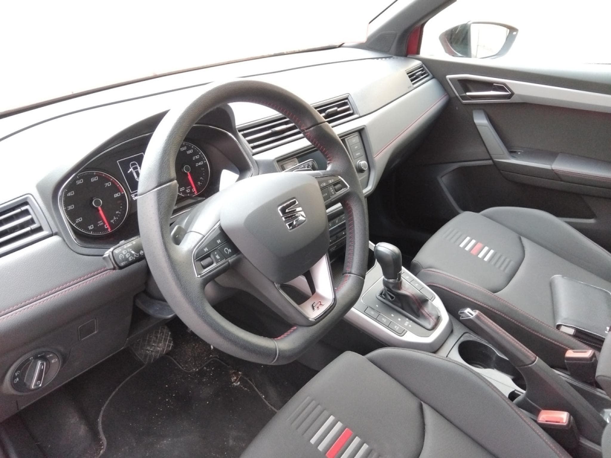 Seat Arona 1.0 TSI FR DSG (EU6.2) (2019) - Photo 7