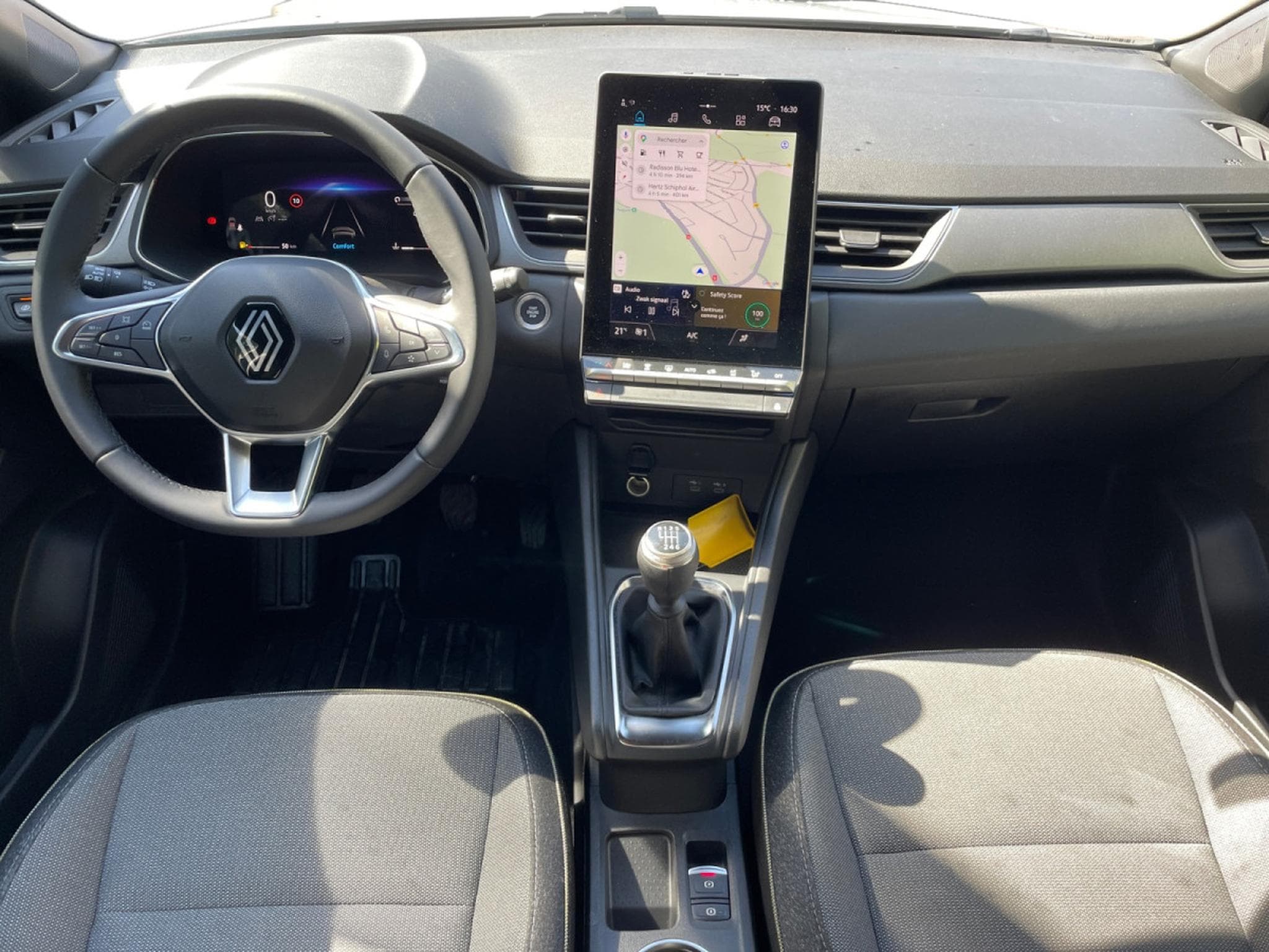 Renault Captur 1.33 TCe MHEV Techno GPF (2026) - Foto 11