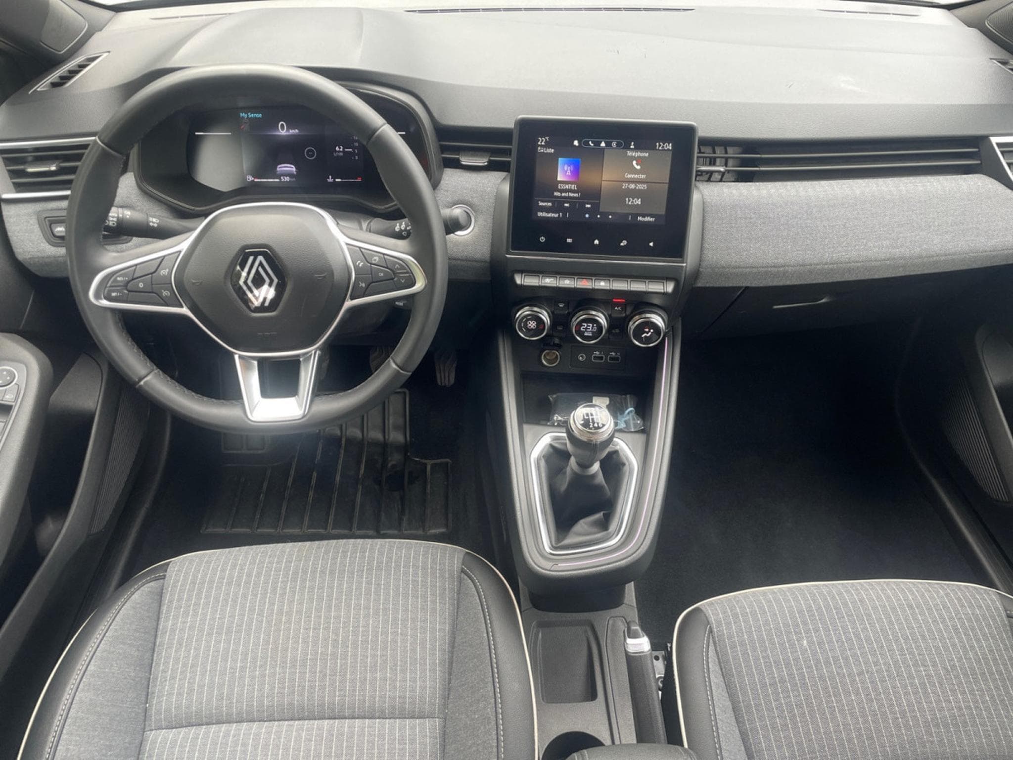 Renault Clio 1.0 Tce Techno (2024) - Photo 7