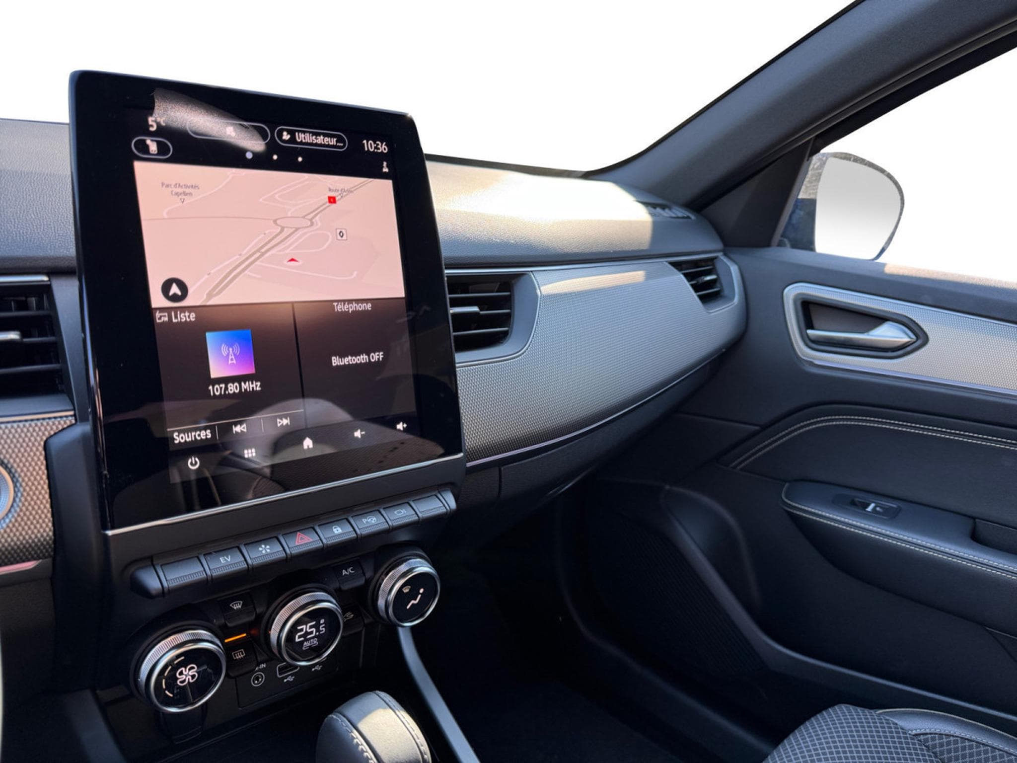 Renault Arkana 1.6 Tce E-TECH Hybrid Techno EDC (2025) - Photo 8