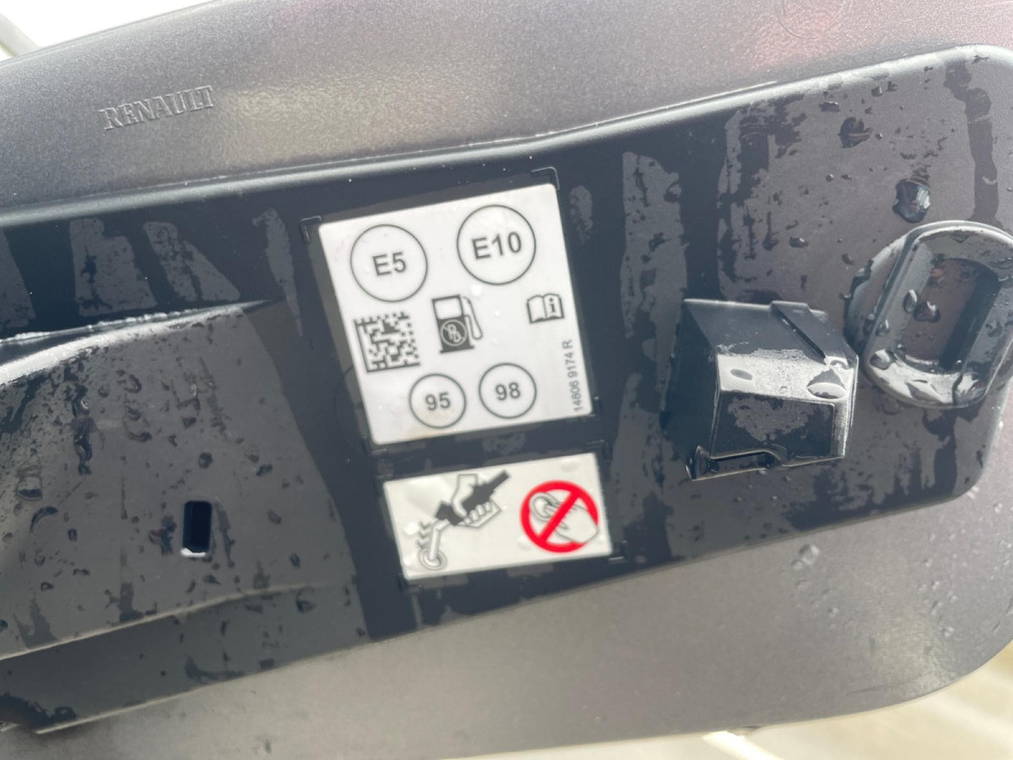 Renault Austral 1.2 TCe MHEV Techno (2023) - Photo 8