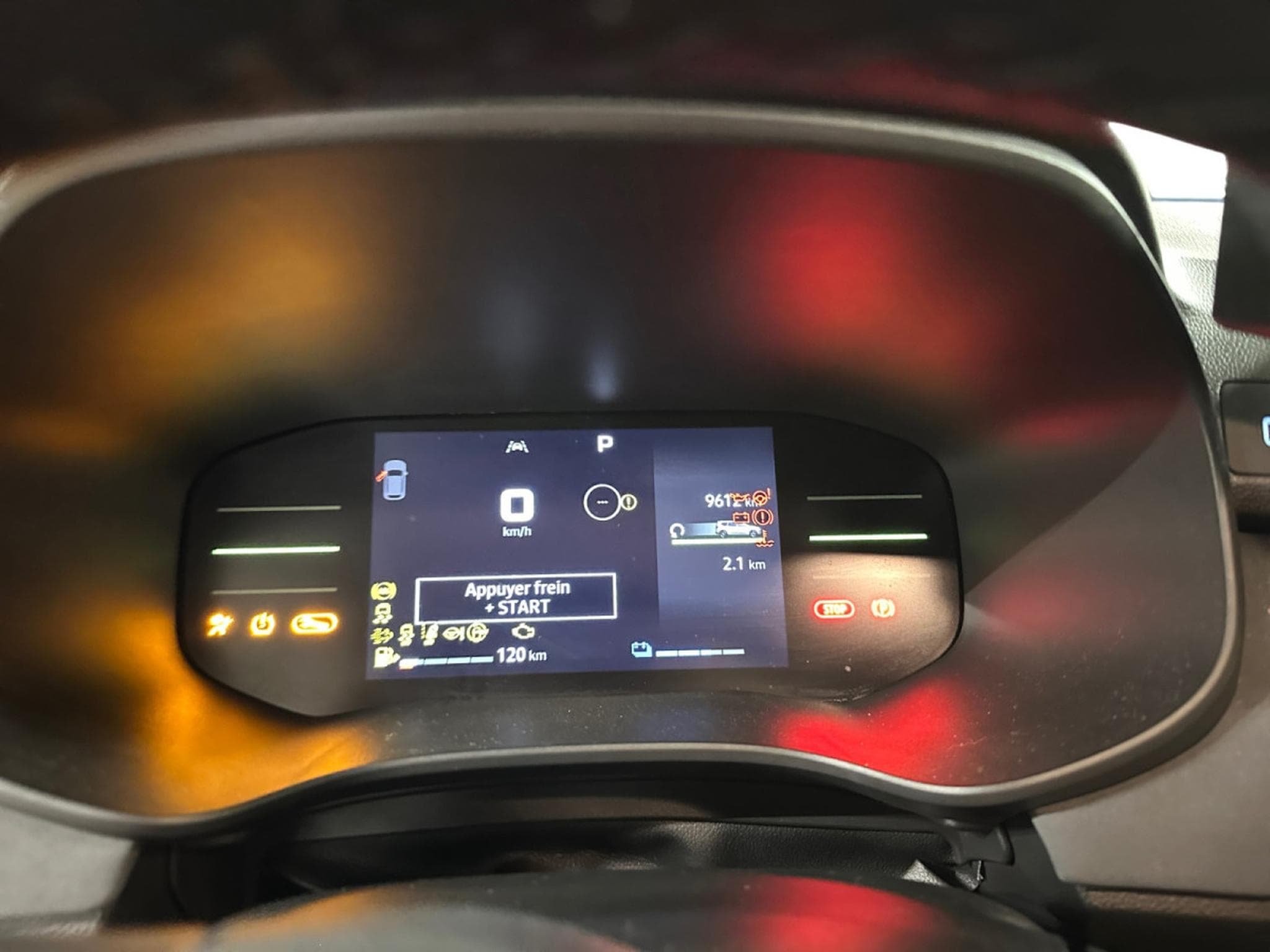 Dacia Jogger 1.6 Hybrid Extreme 7pl - NBI (2025) - Photo 10
