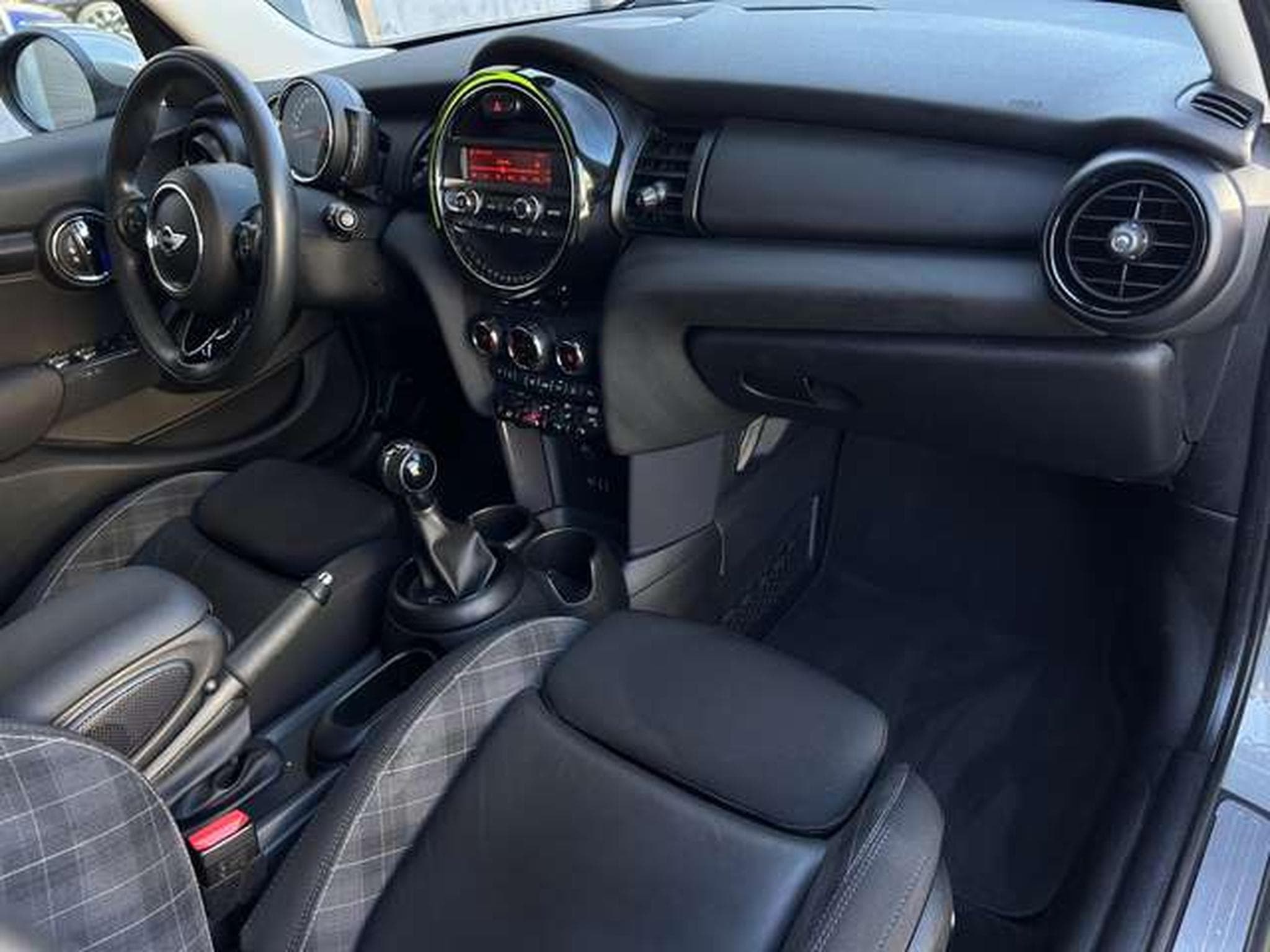 MINI Cooper ONE D 1.5 95 5P (2017) - Photo 15