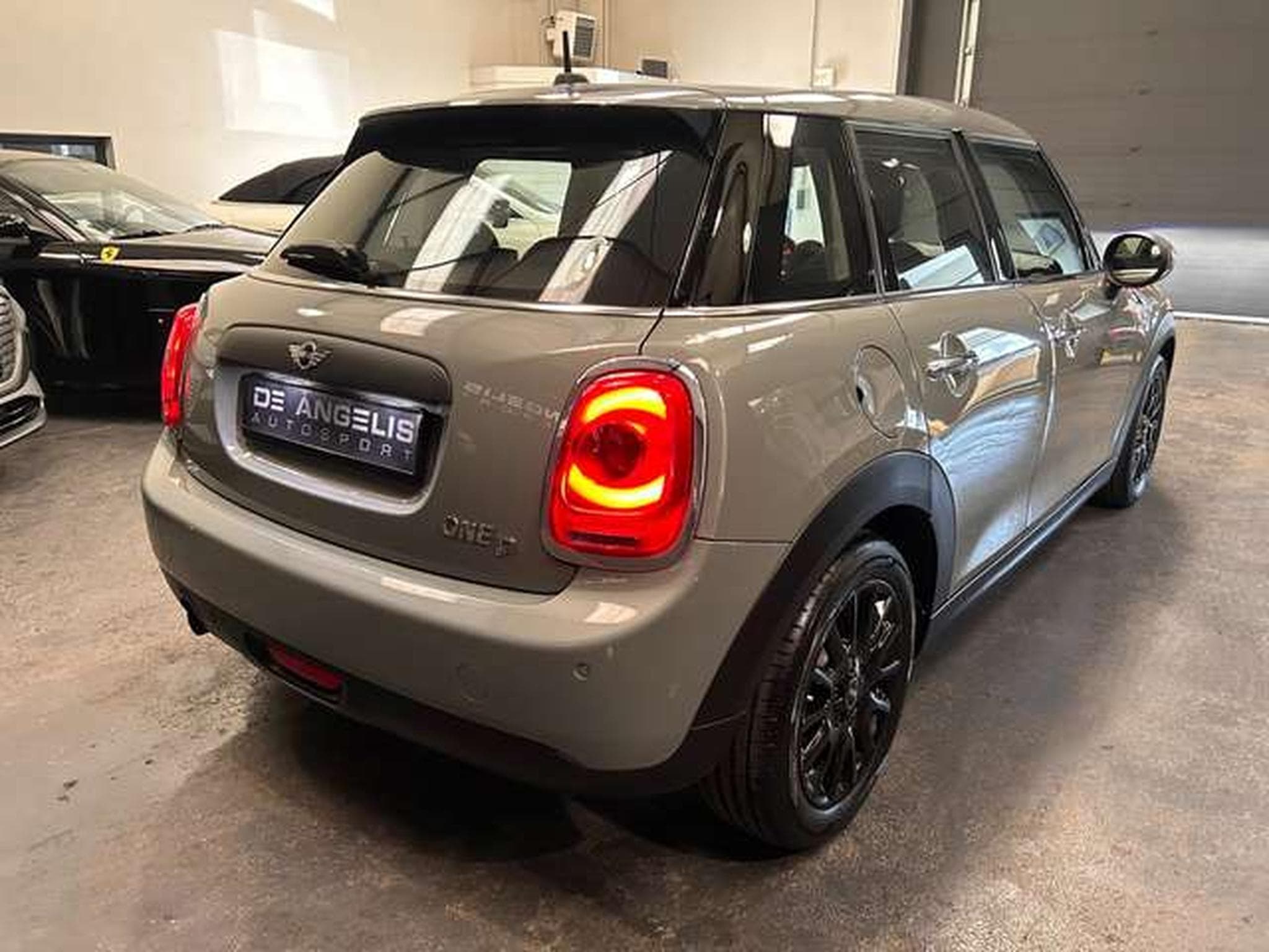 MINI Cooper ONE D 1.5 95 5P (2017) - Photo 5
