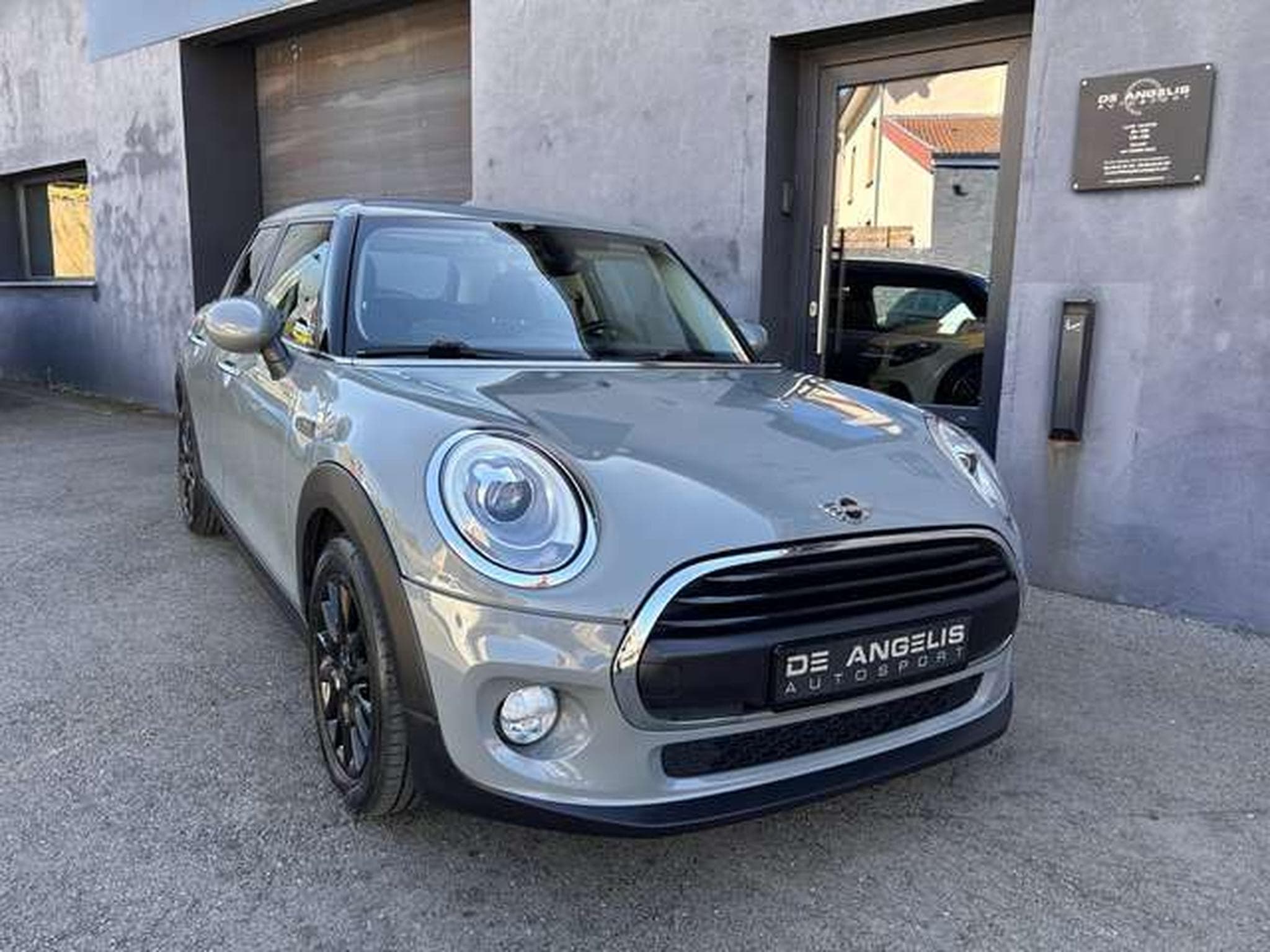 MINI Cooper ONE D 1.5 95 5P (2017) - Photo 9