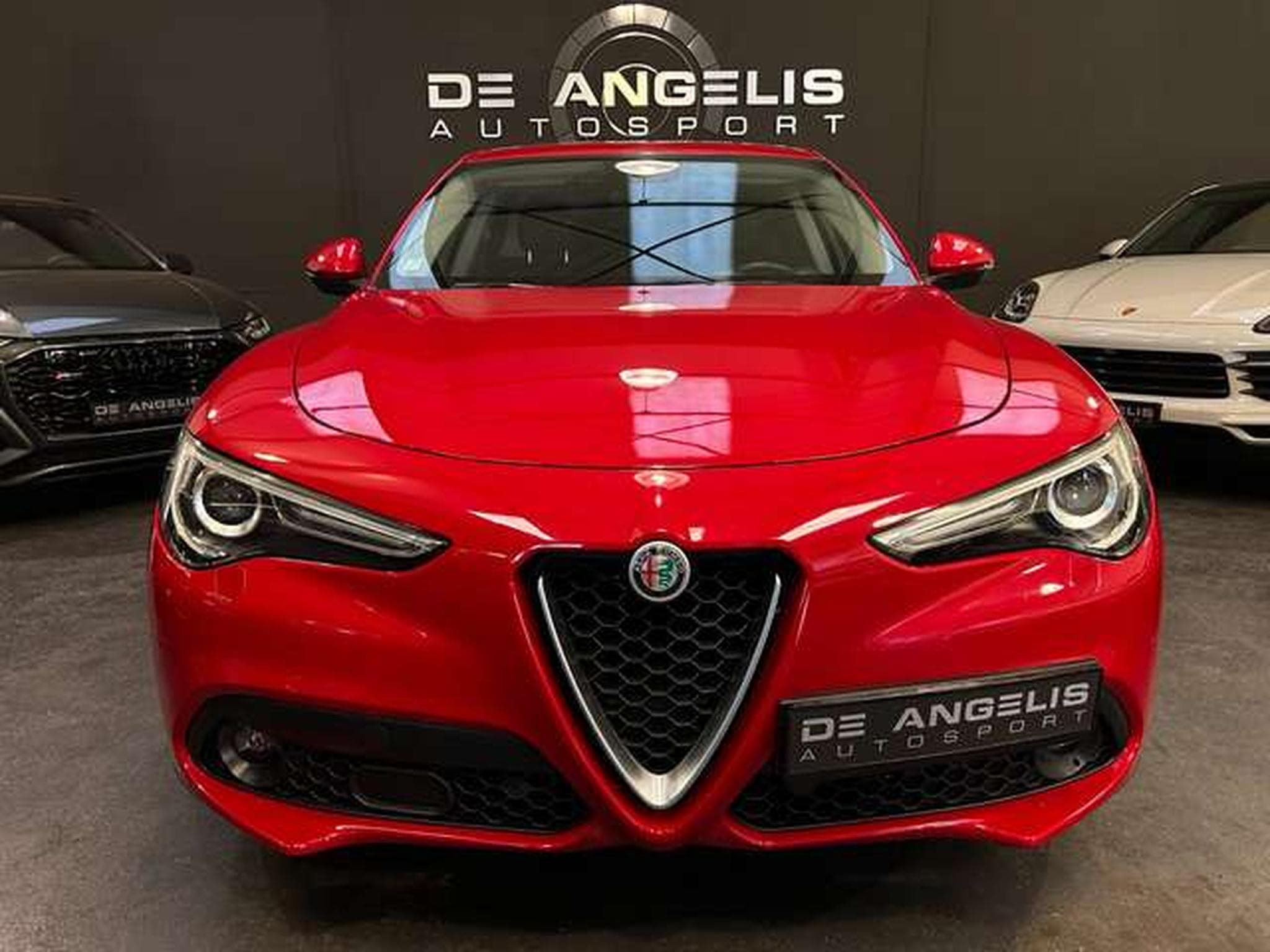 Alfa-Romeo Stelvio 2.2 DIESEL 210 AT8 Q4 SUPER (2017) - Photo 4