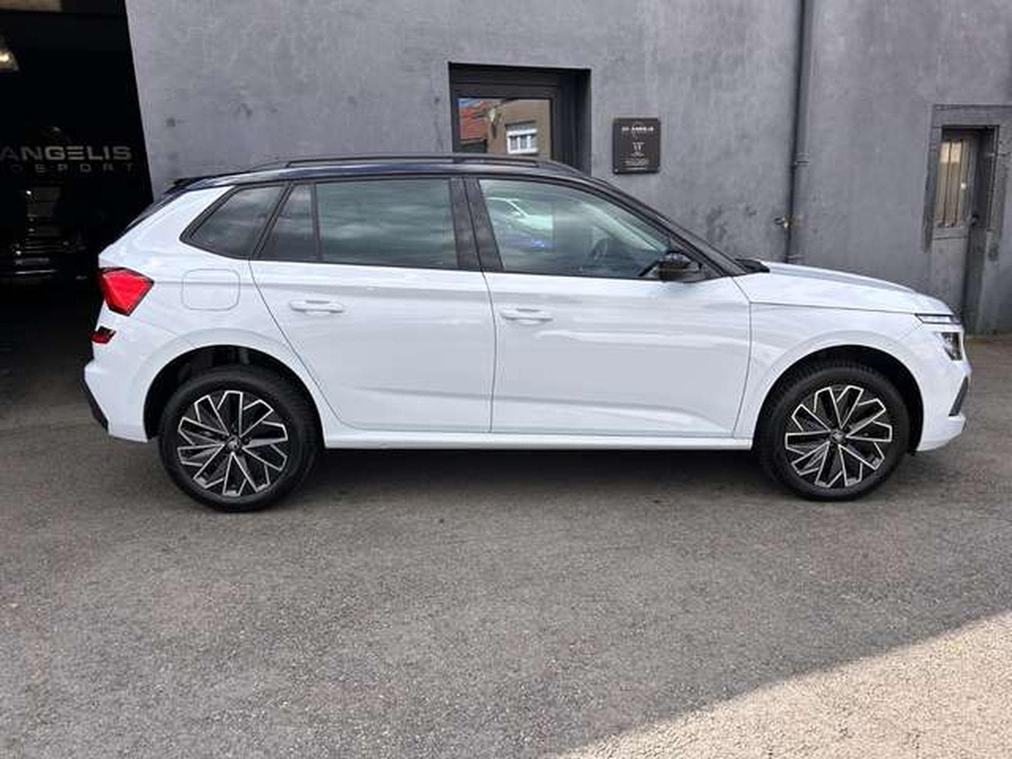 Skoda Kamiq 1.5 TSI 150 ACT EDITION (2025) - Photo 10