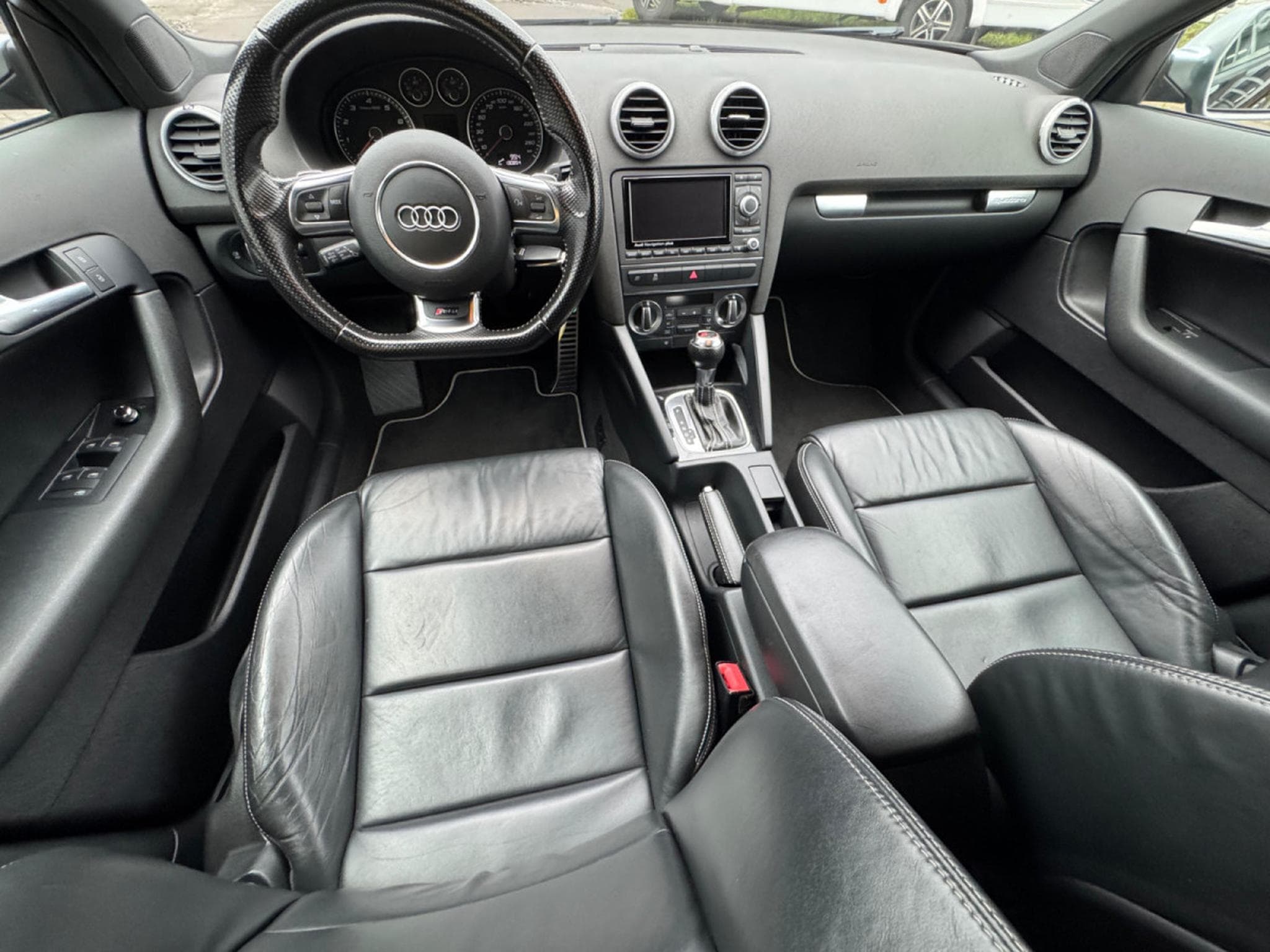 Audi RS3 2.5T 340 Quattro S-Tronic (2012) - Photo 6