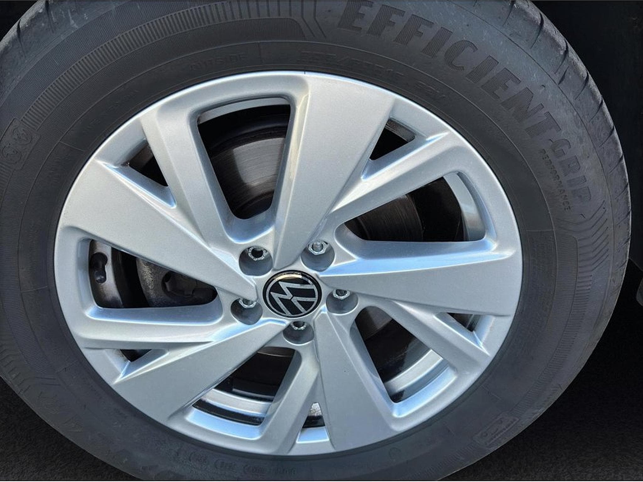 VW Taigo (2024) - Foto 23