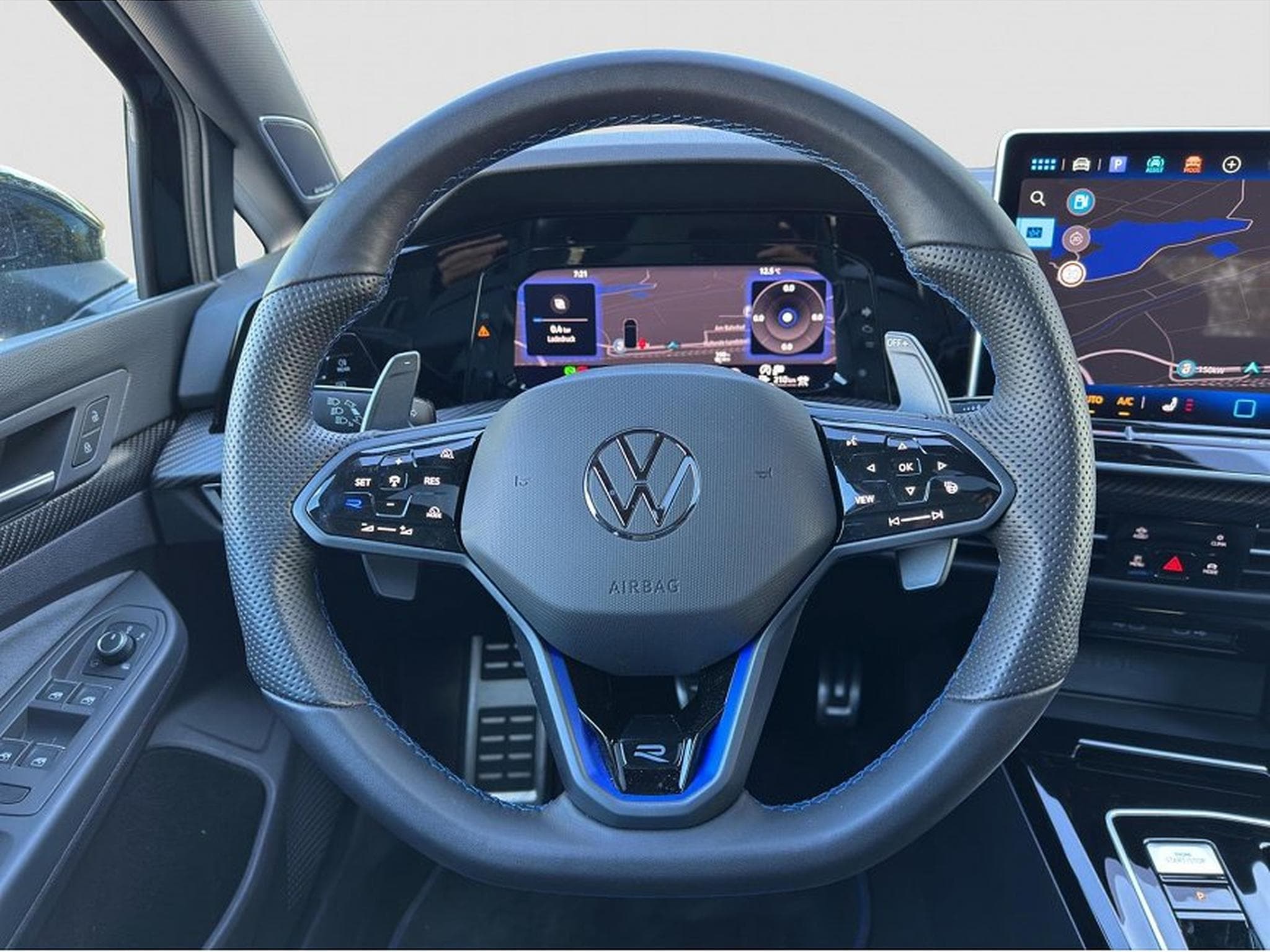 VW Golf (2025) - Foto 11