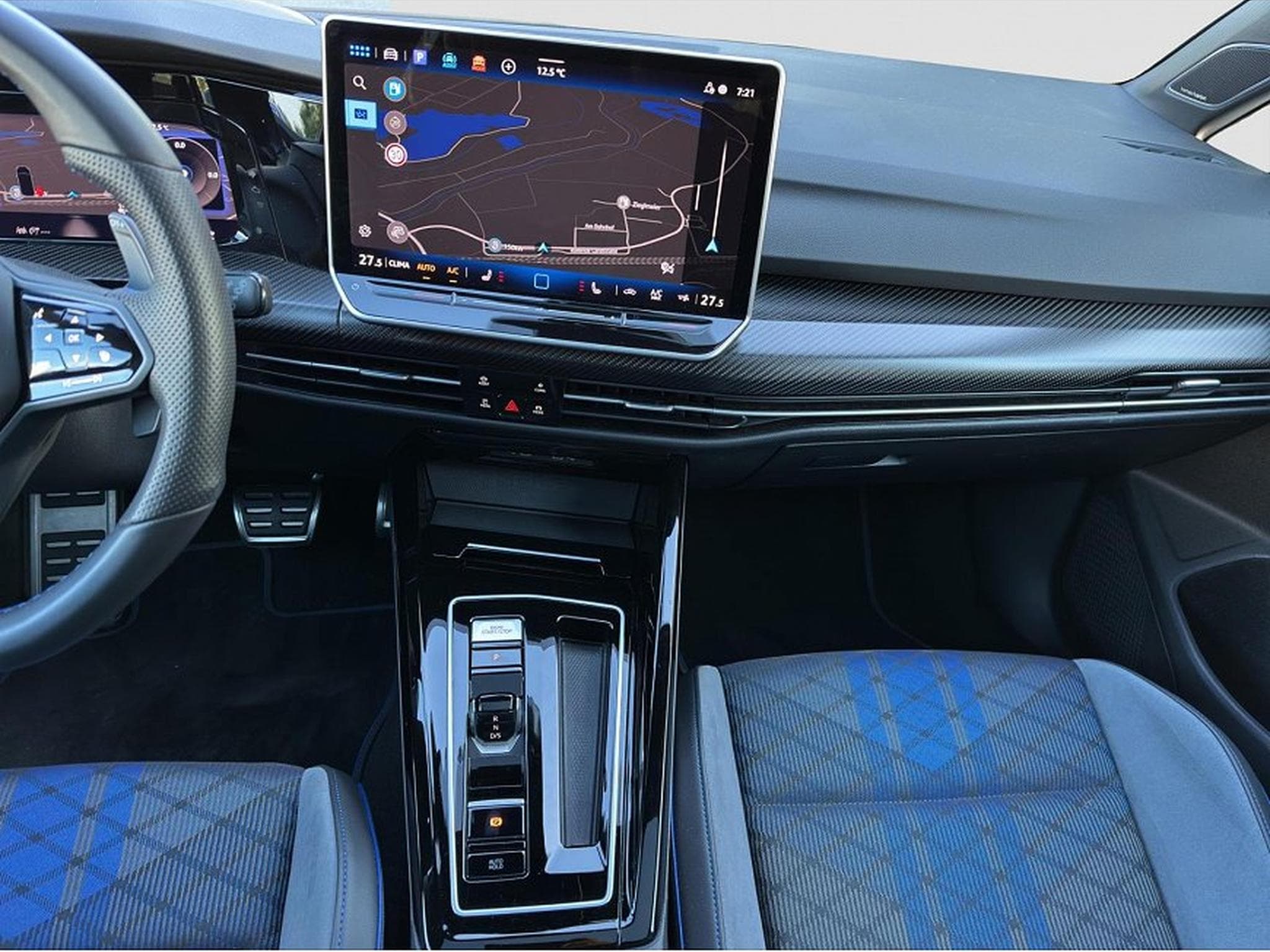 VW Golf (2025) - Foto 16