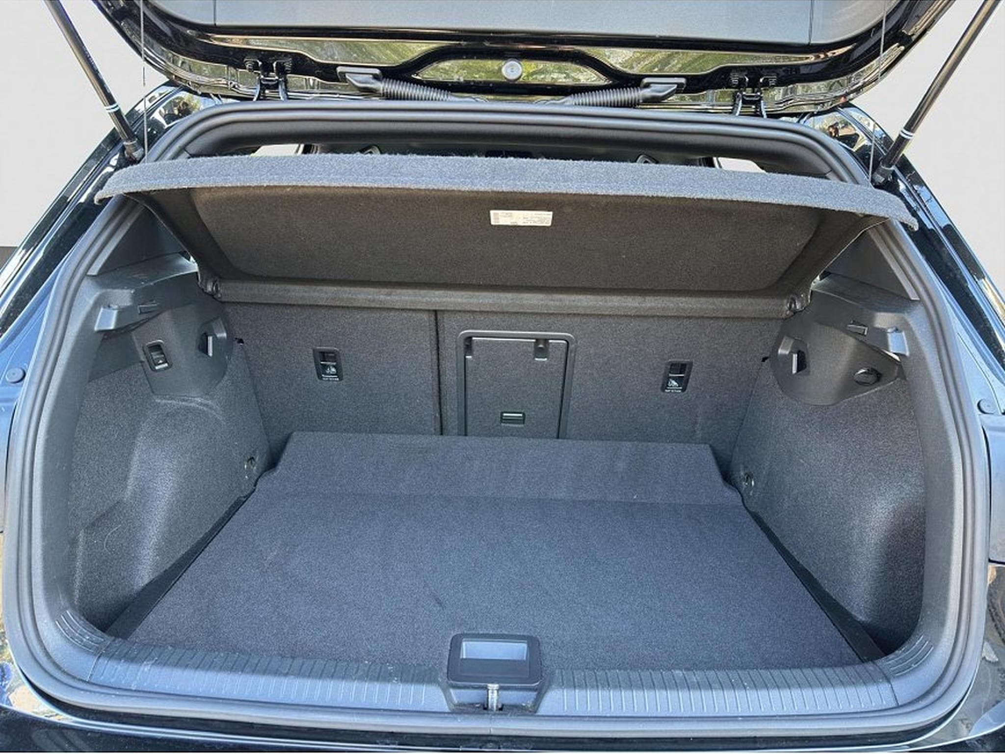 VW Golf (2025) - Foto 21