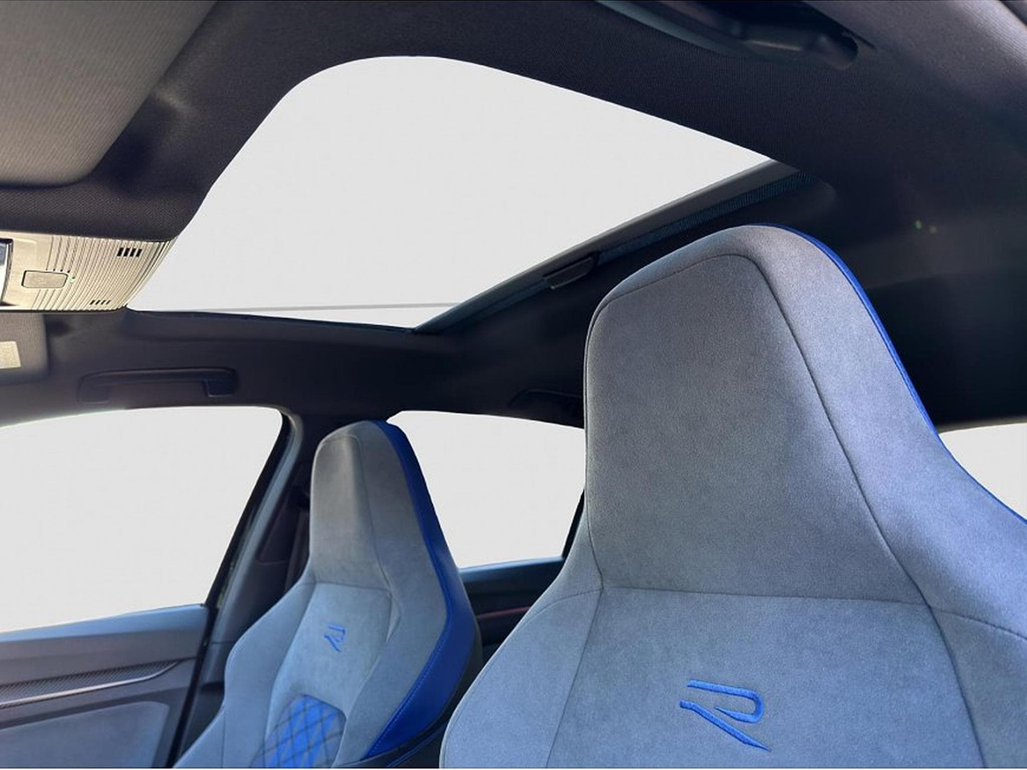 VW Golf (2025) - Foto 24