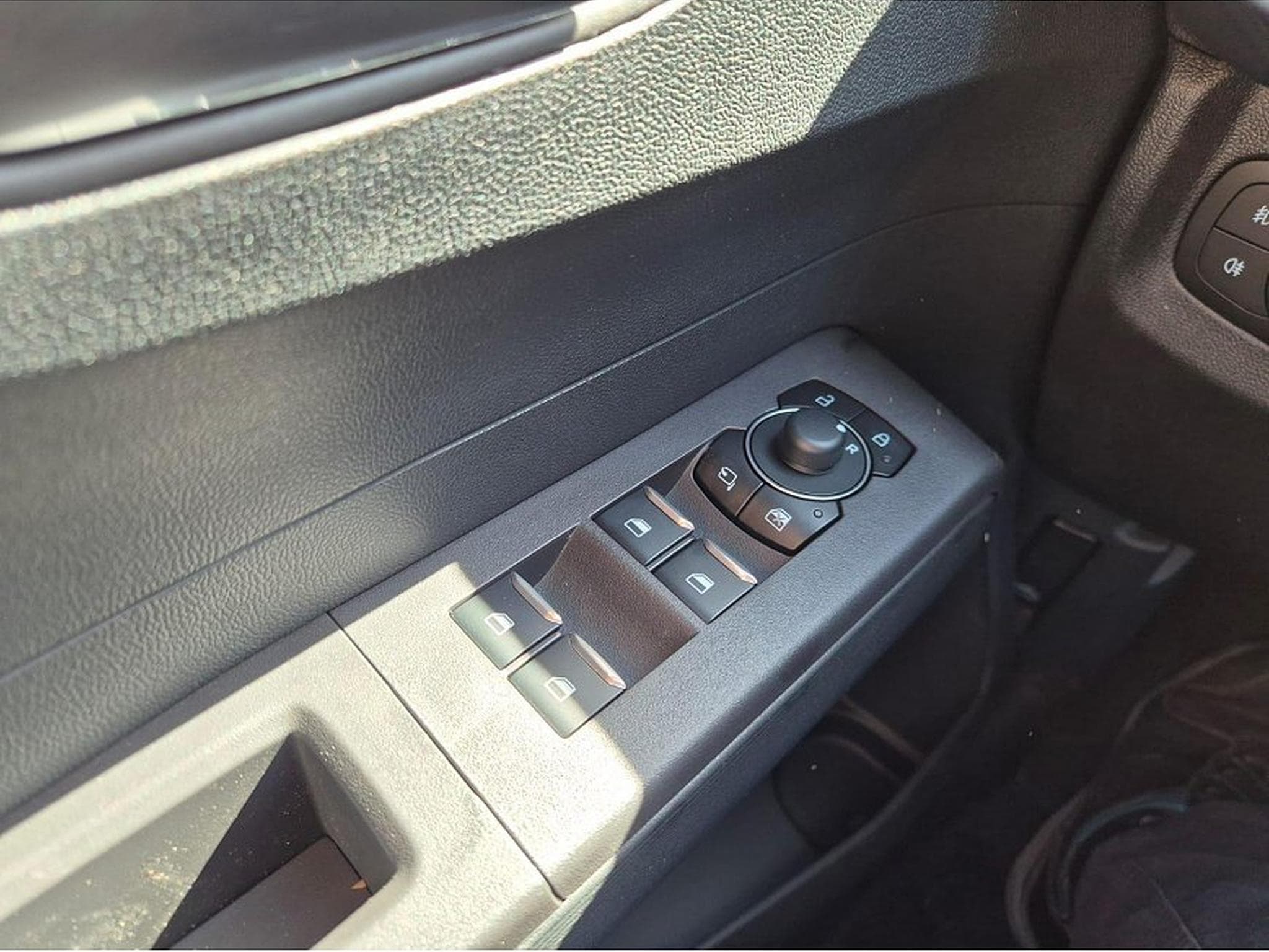 Ford Tourneo (2026) - Foto 14