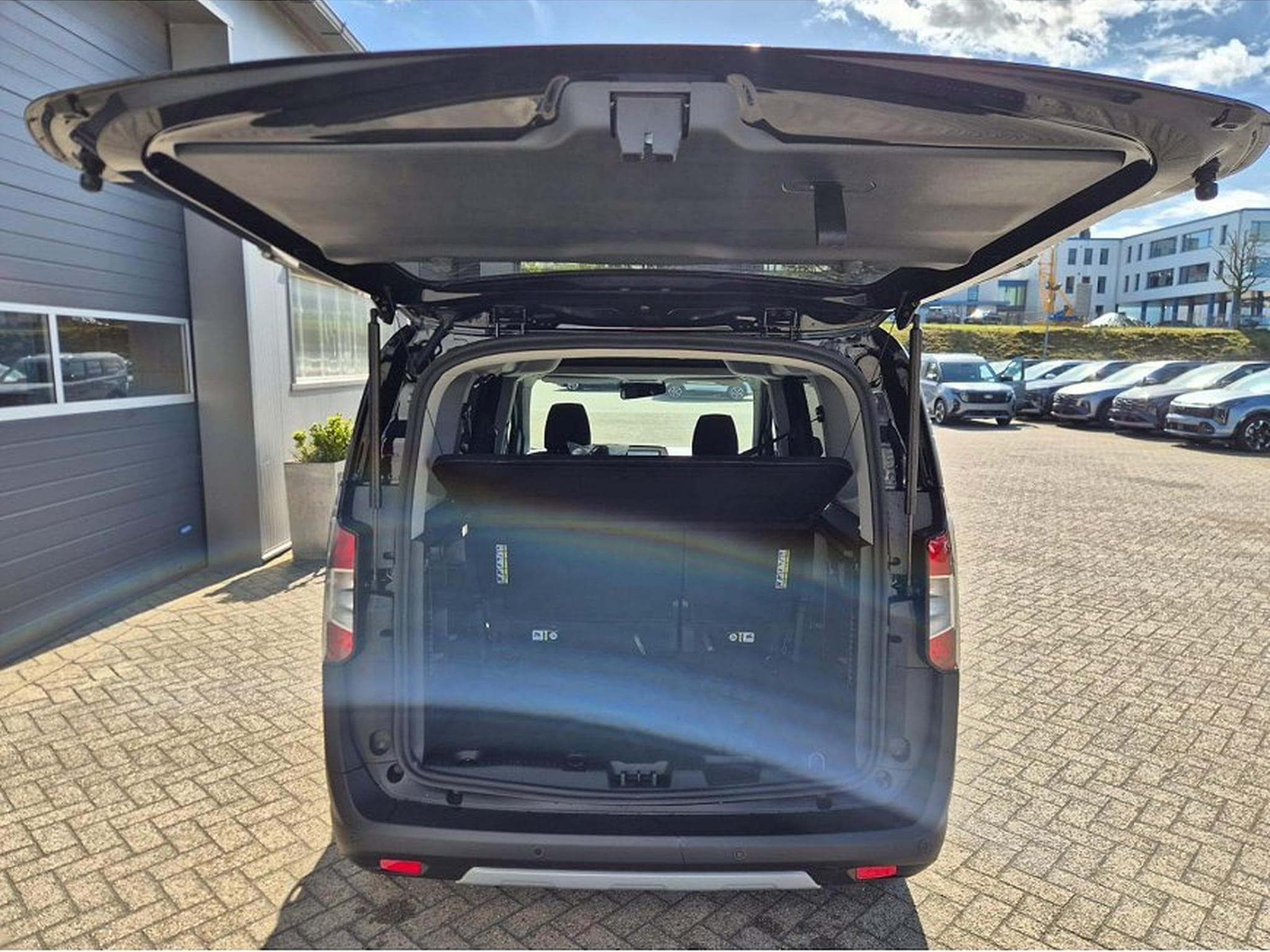 Ford Tourneo (2026) - Foto 9