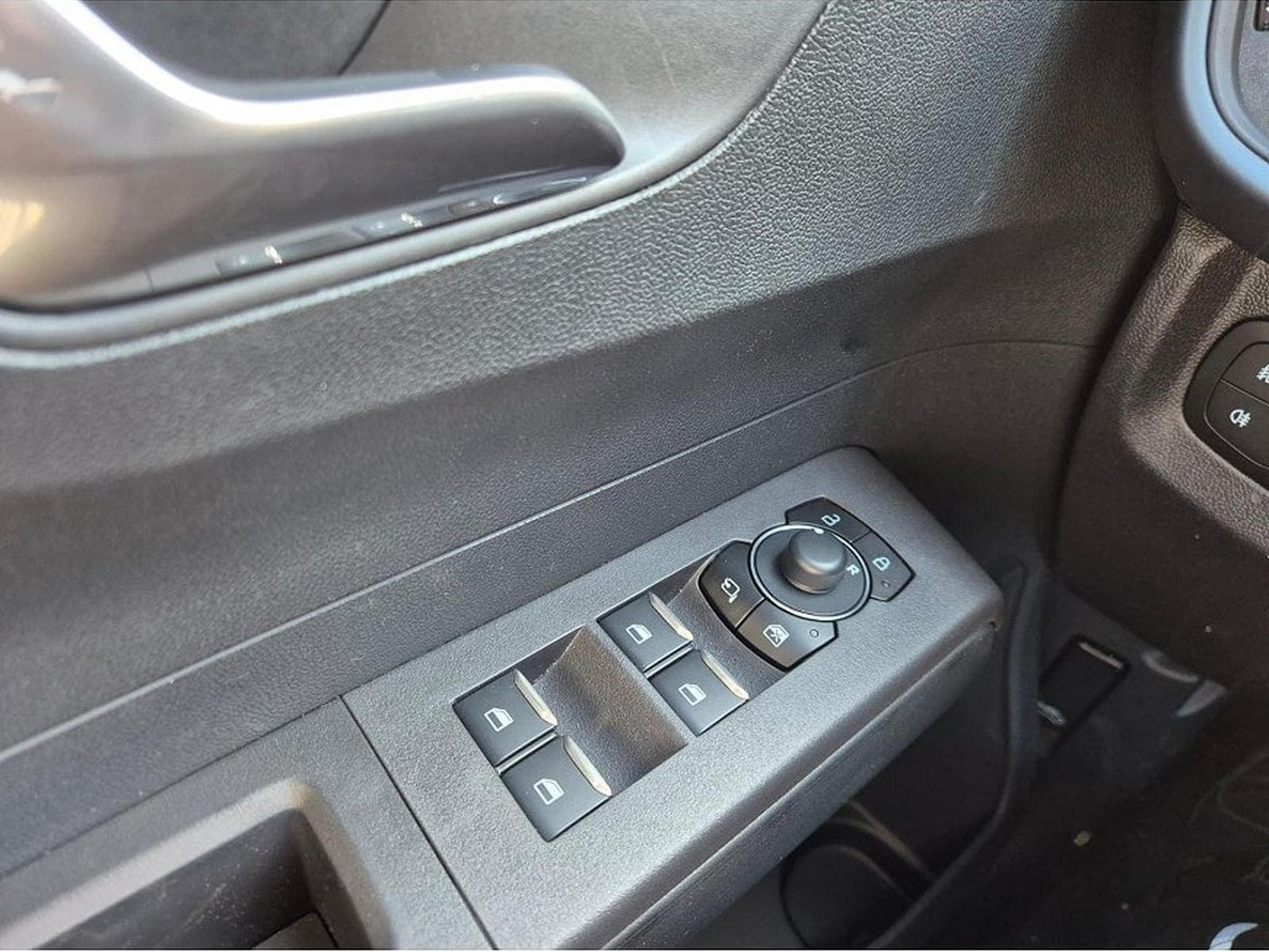Ford Tourneo (2026) - Foto 14