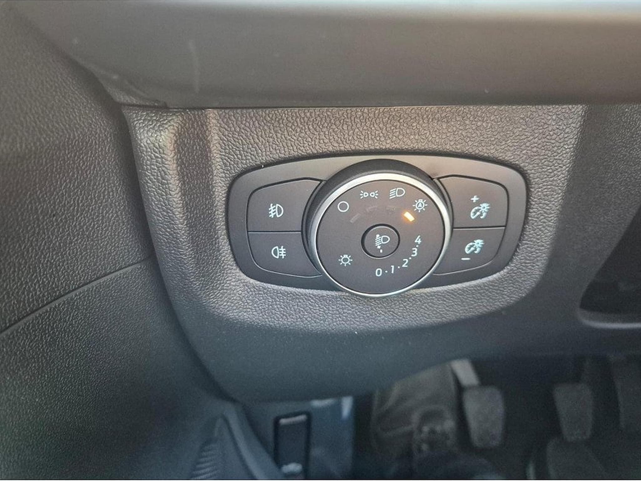 Ford Tourneo (2026) - Foto 15