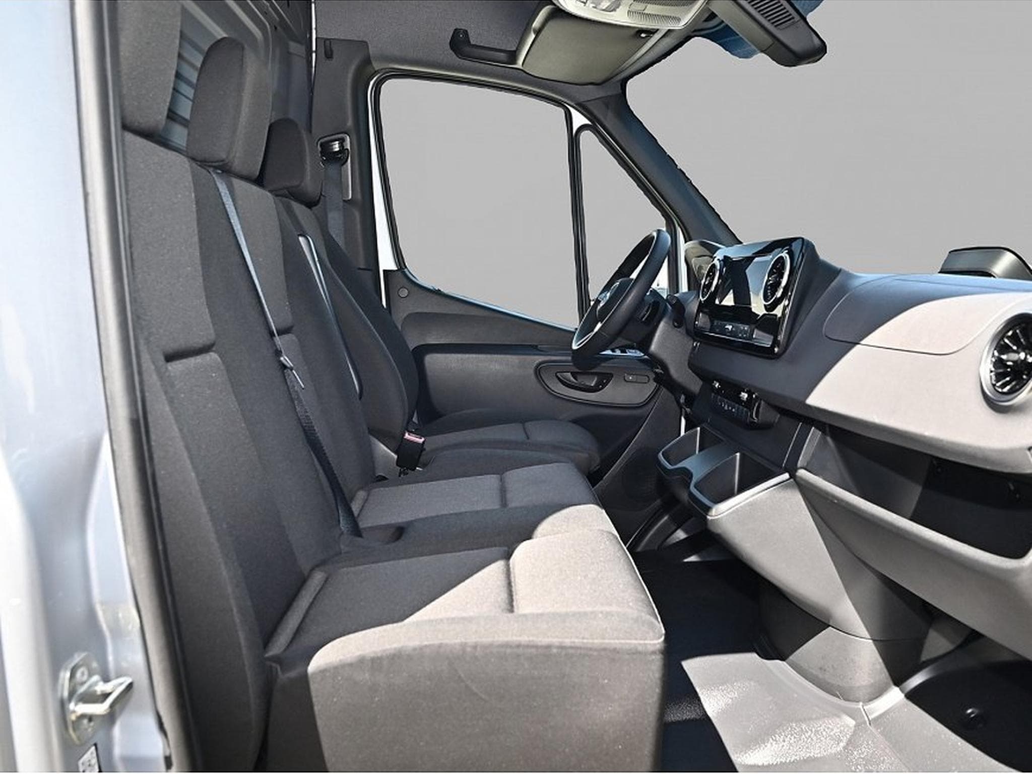 Mercedes Sprinter (2025) - Photo 2