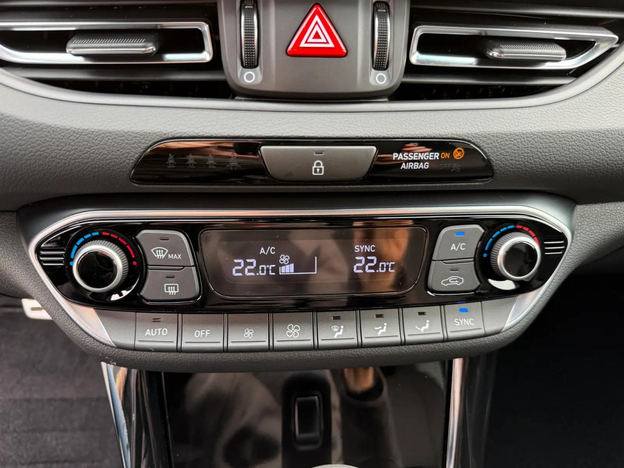 Hyundai i30 1.5 T-GDI 150 DCT N-Line (2026) - Photo 13