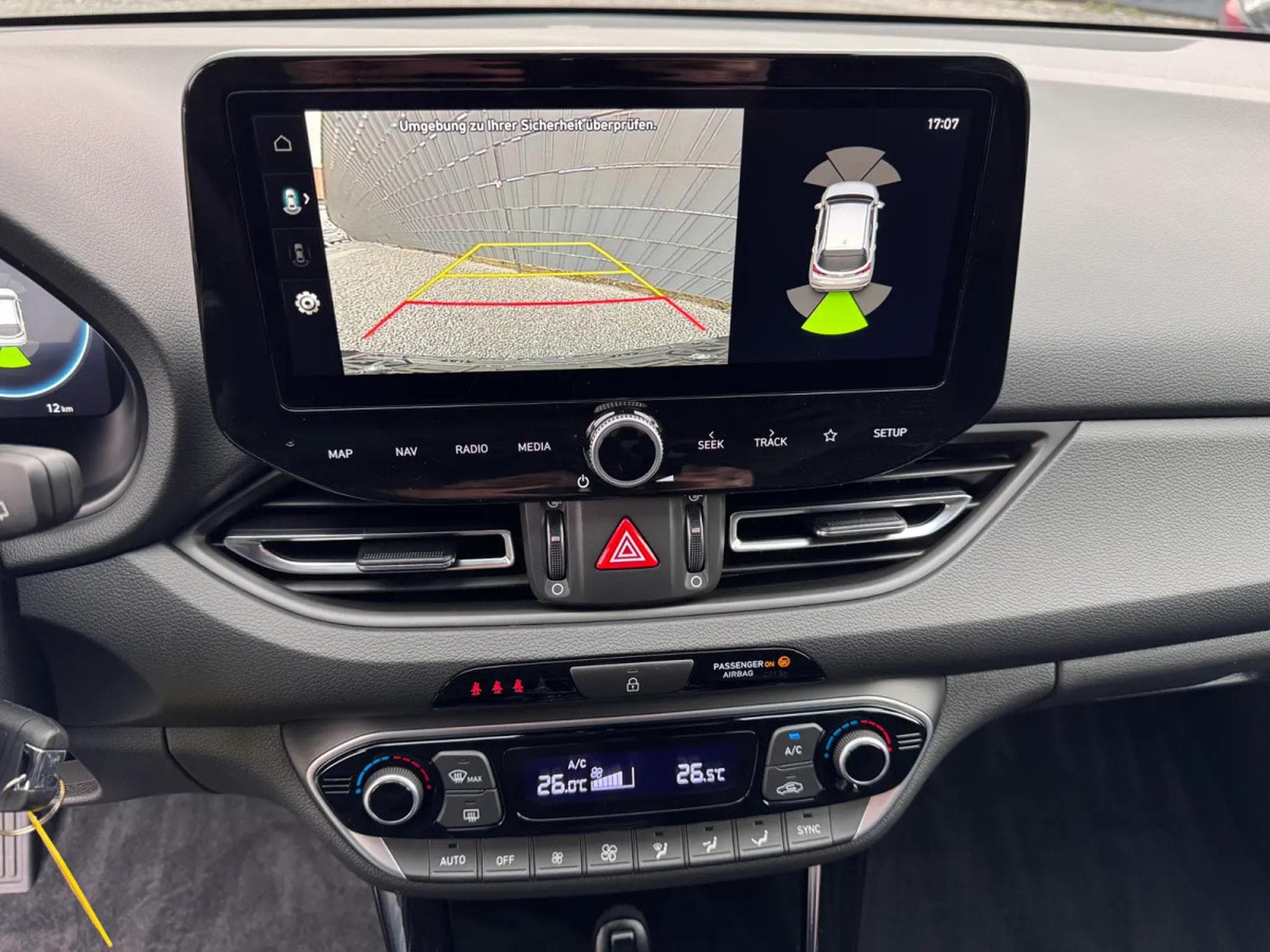 Hyundai i30 1.5 T-GDI 140 DCT Trend + (2025) - Photo 9