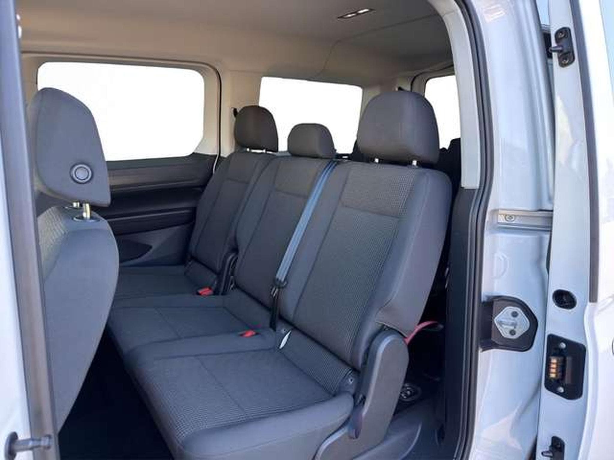 VW Autres Caddy Maxi 2.0 TDI DSG Kamera AHK 7-Sitzer App (2023) - Photo 24