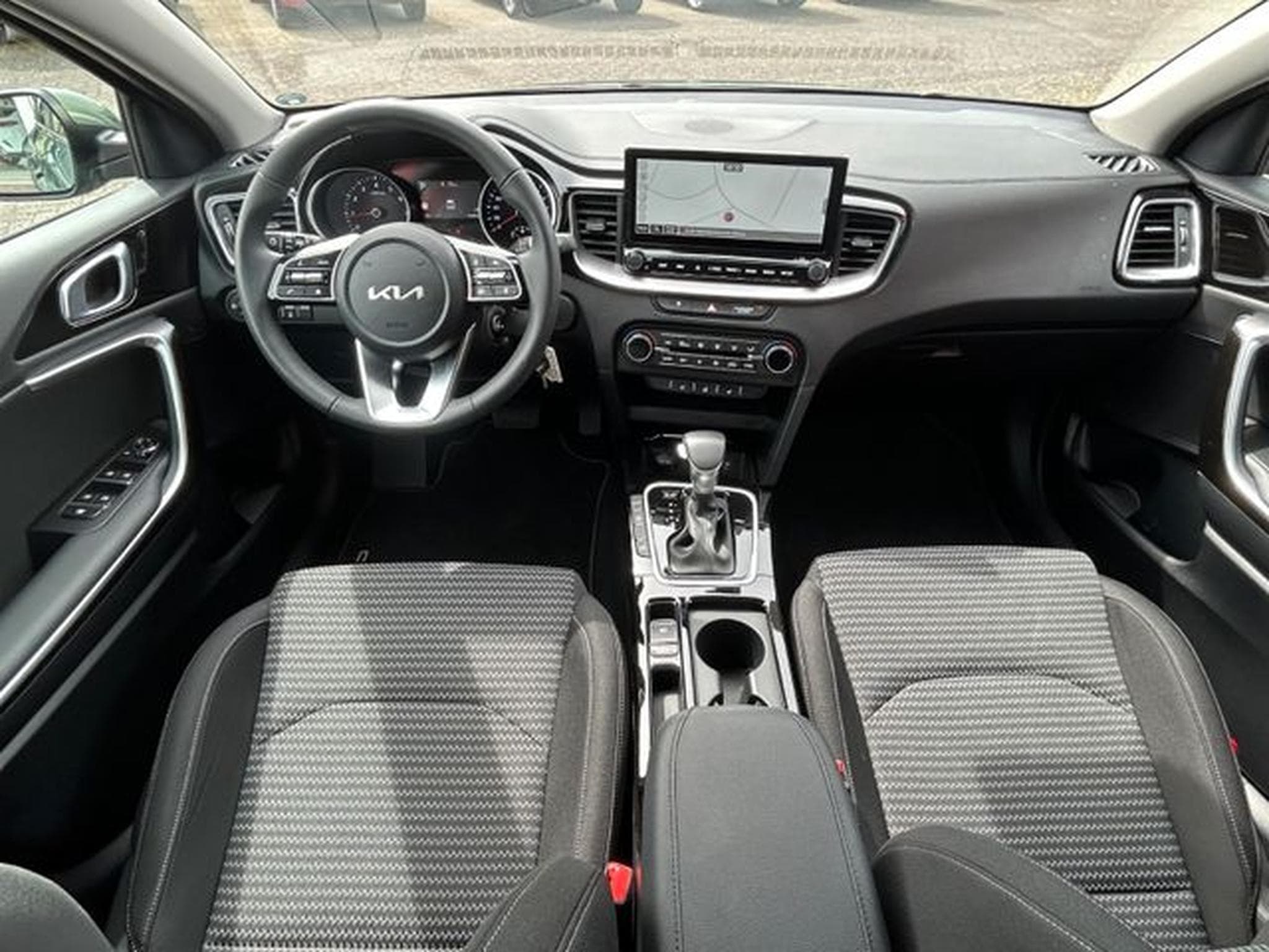 Kia Ceed Ceed SW 1,5T DCT Spirit Navi LED Kamera JBL  SHZ (2025) - Photo 15