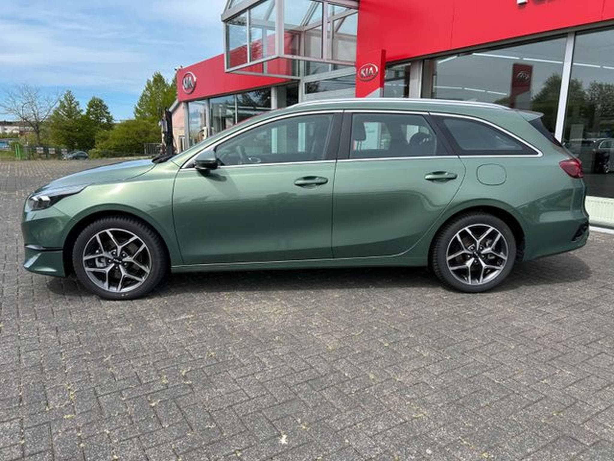 Kia Ceed Ceed SW 1,5T DCT Spirit Navi LED Kamera JBL  SHZ (2025) - Photo 4