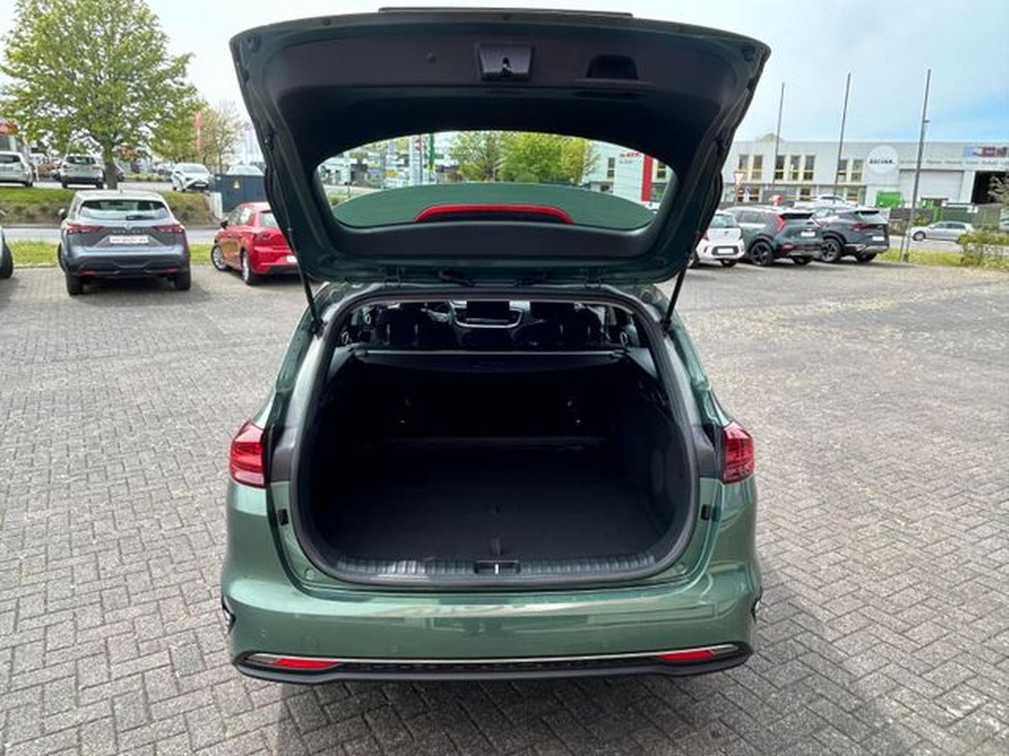Kia Ceed Ceed SW 1,5T DCT Spirit Navi LED Kamera JBL  SHZ (2025) - Photo 7